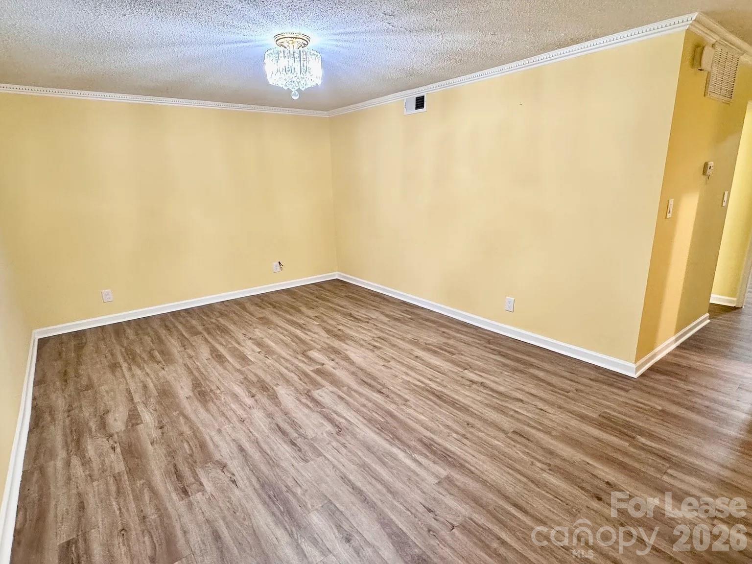 5808 Hunting Ridge Lane A Property Photo 3