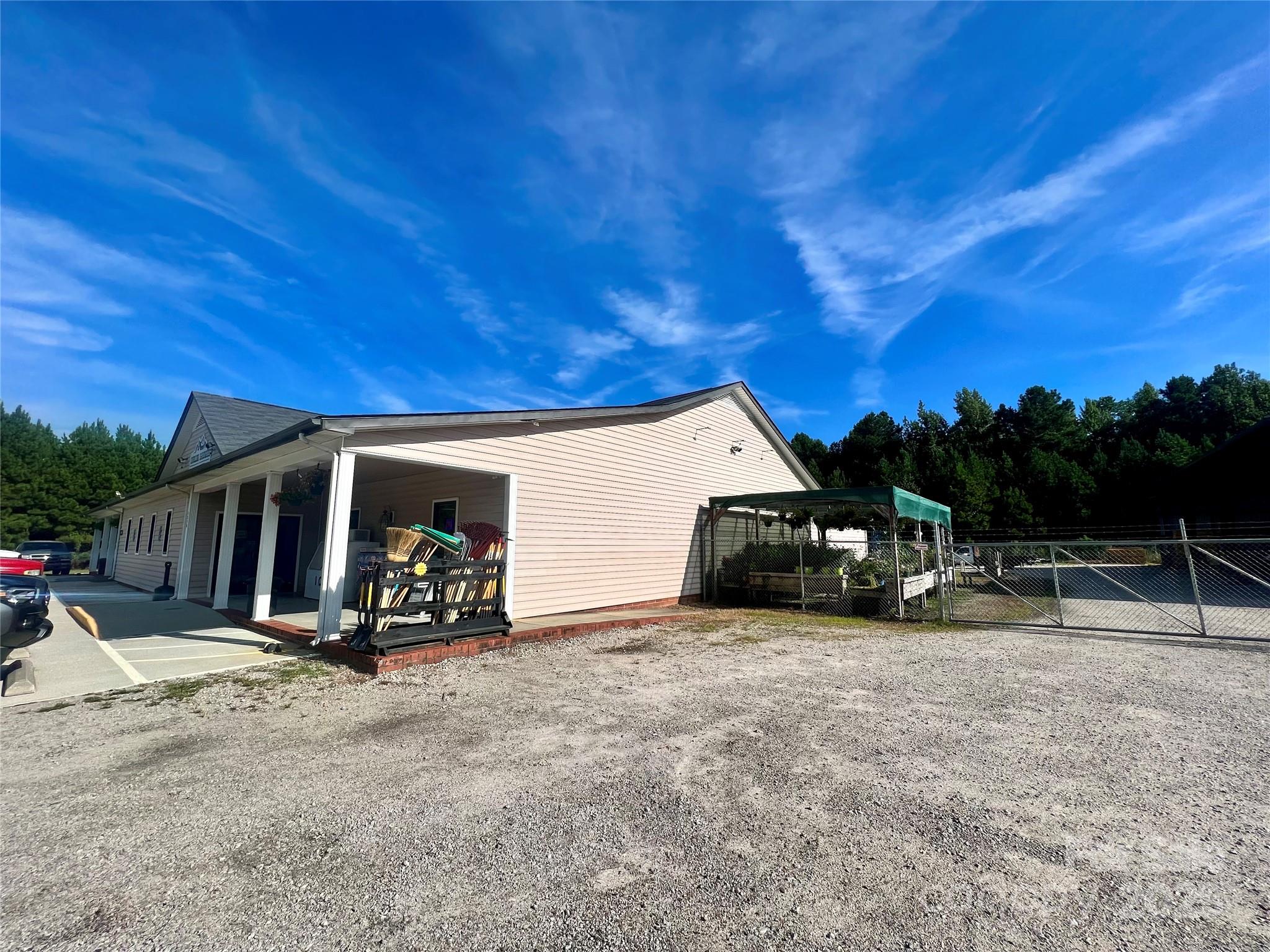1314 N Van Lingle Mungo Boulevard Property Photo 13