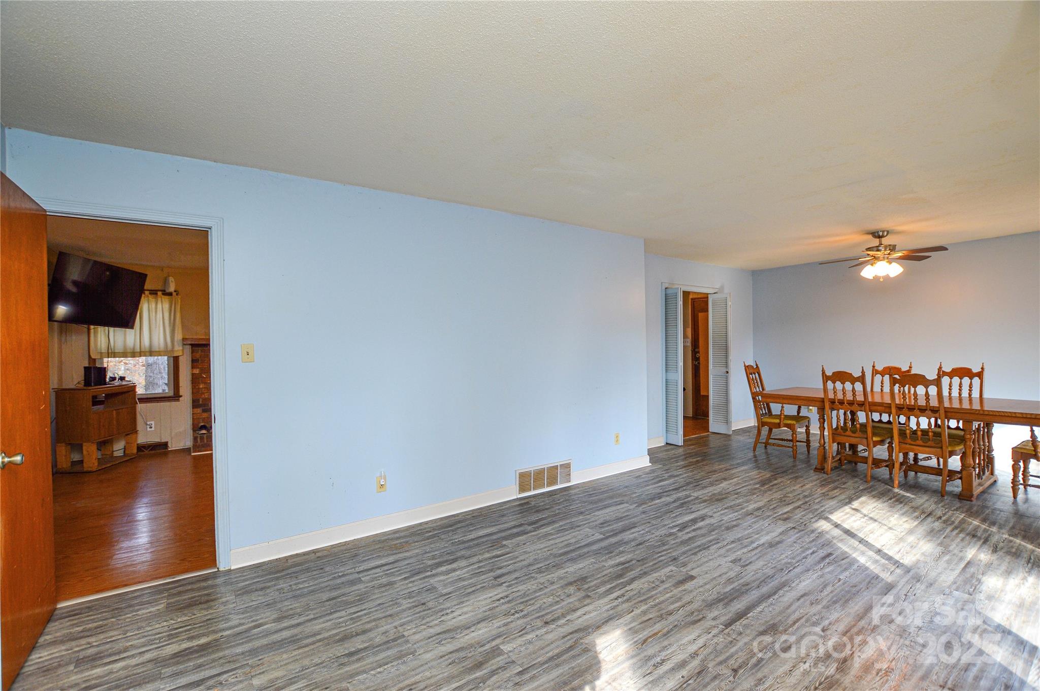 1405 Forest Park Drive 1 Property Photo 5