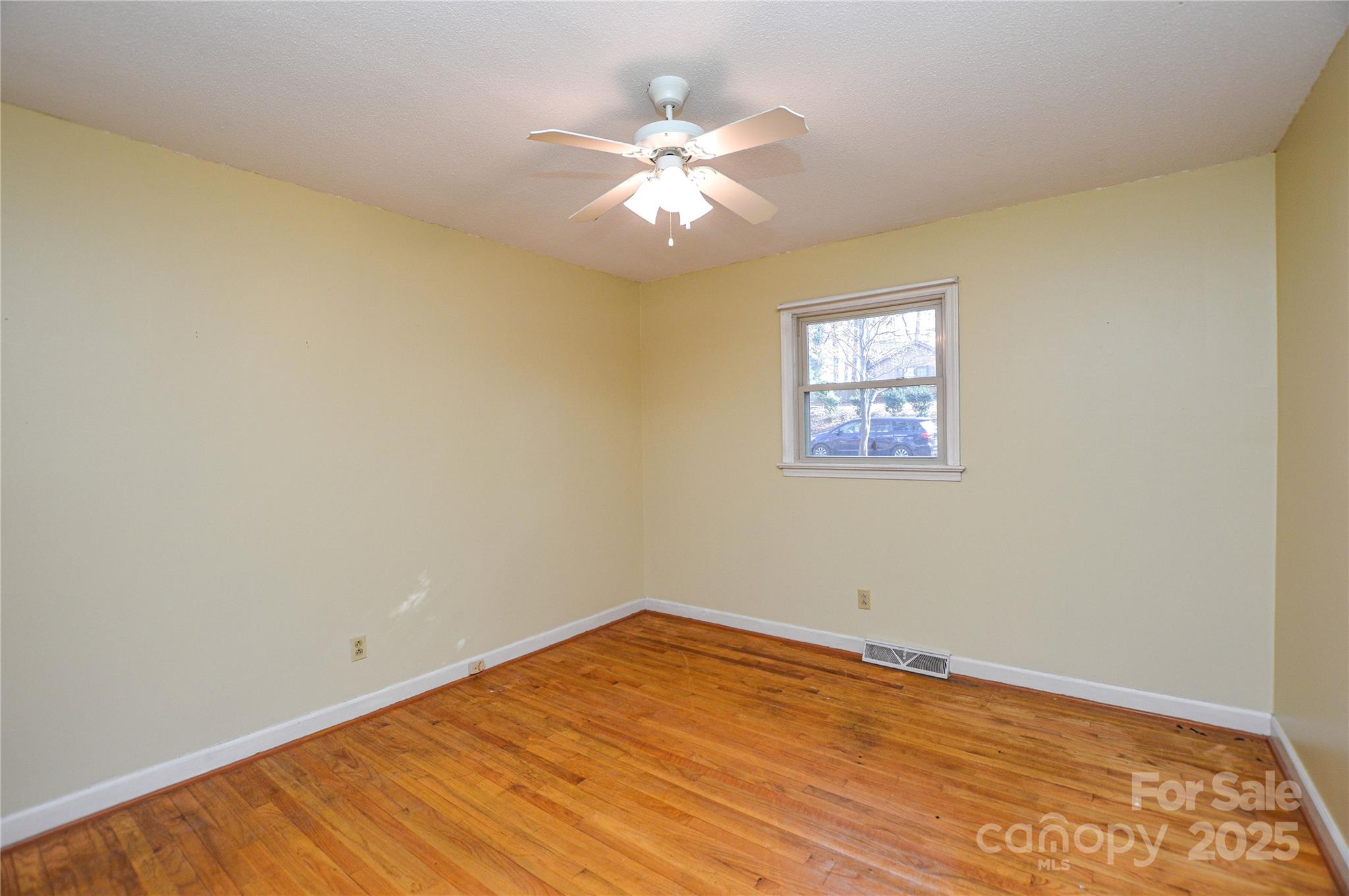 1405 Forest Park Drive 1 Property Photo 11