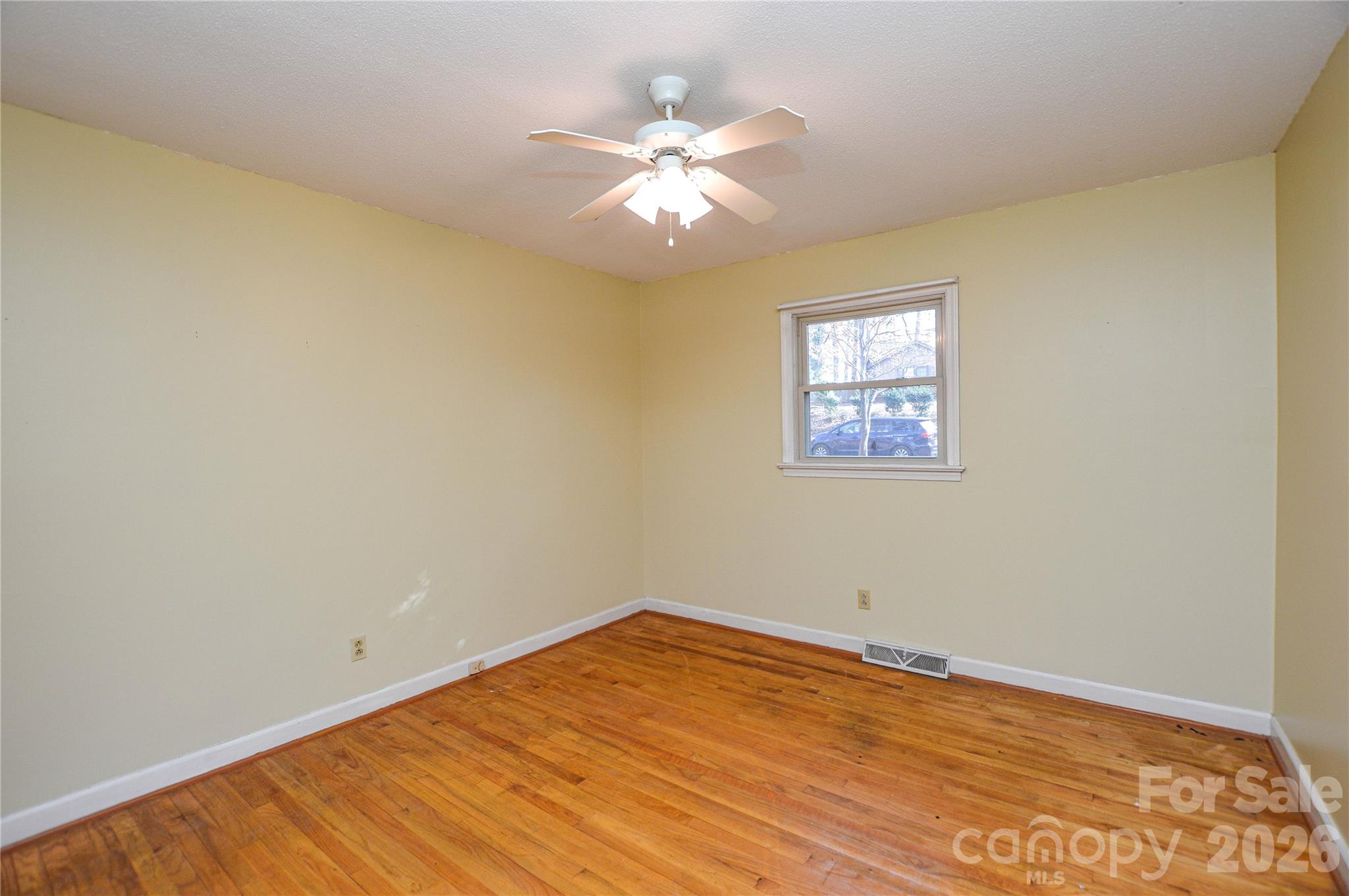 1405 Forest Park Drive 1 Property Photo 11