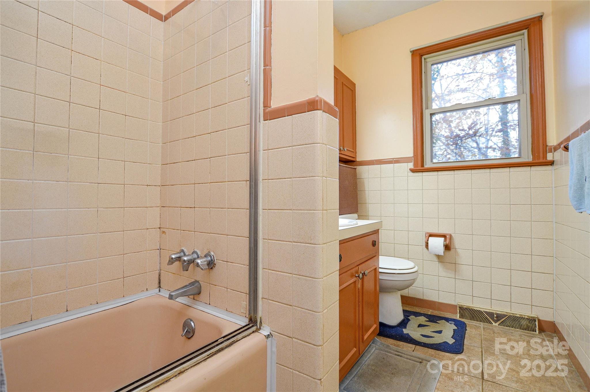 1405 Forest Park Drive 1 Property Photo 14