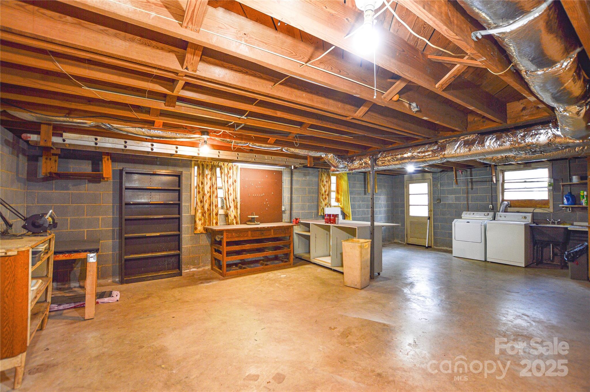 1405 Forest Park Drive 1 Property Photo 19