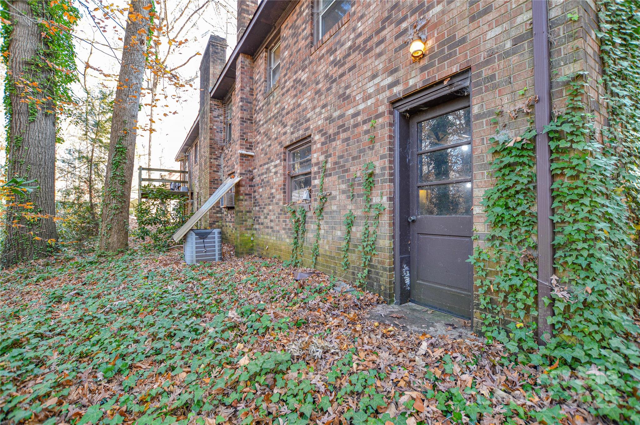 1405 Forest Park Drive 1 Property Photo 22