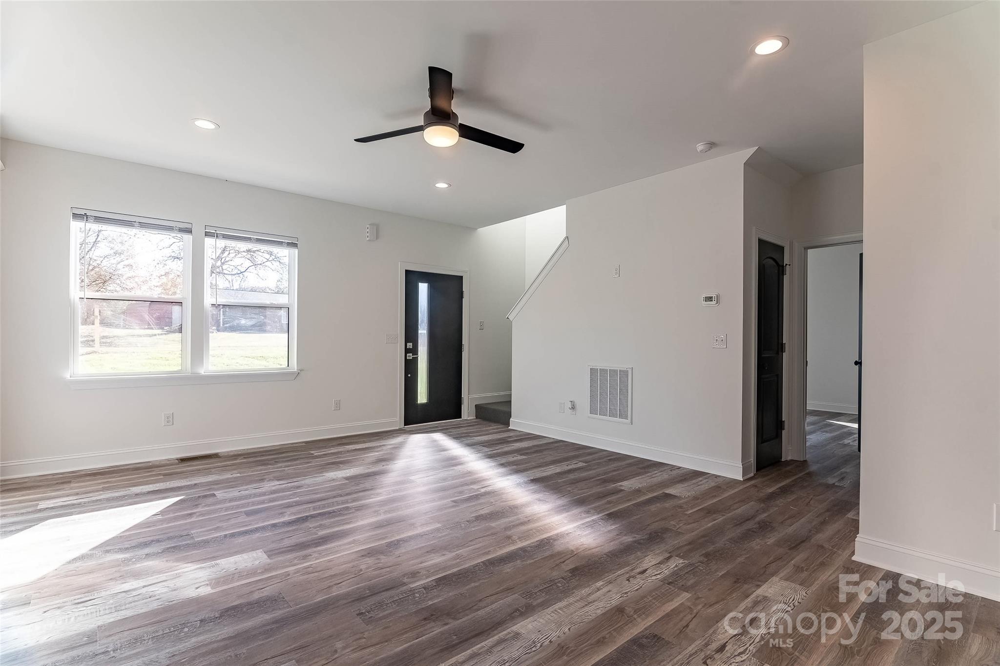 3024 Poplar Circle Property Photo 9