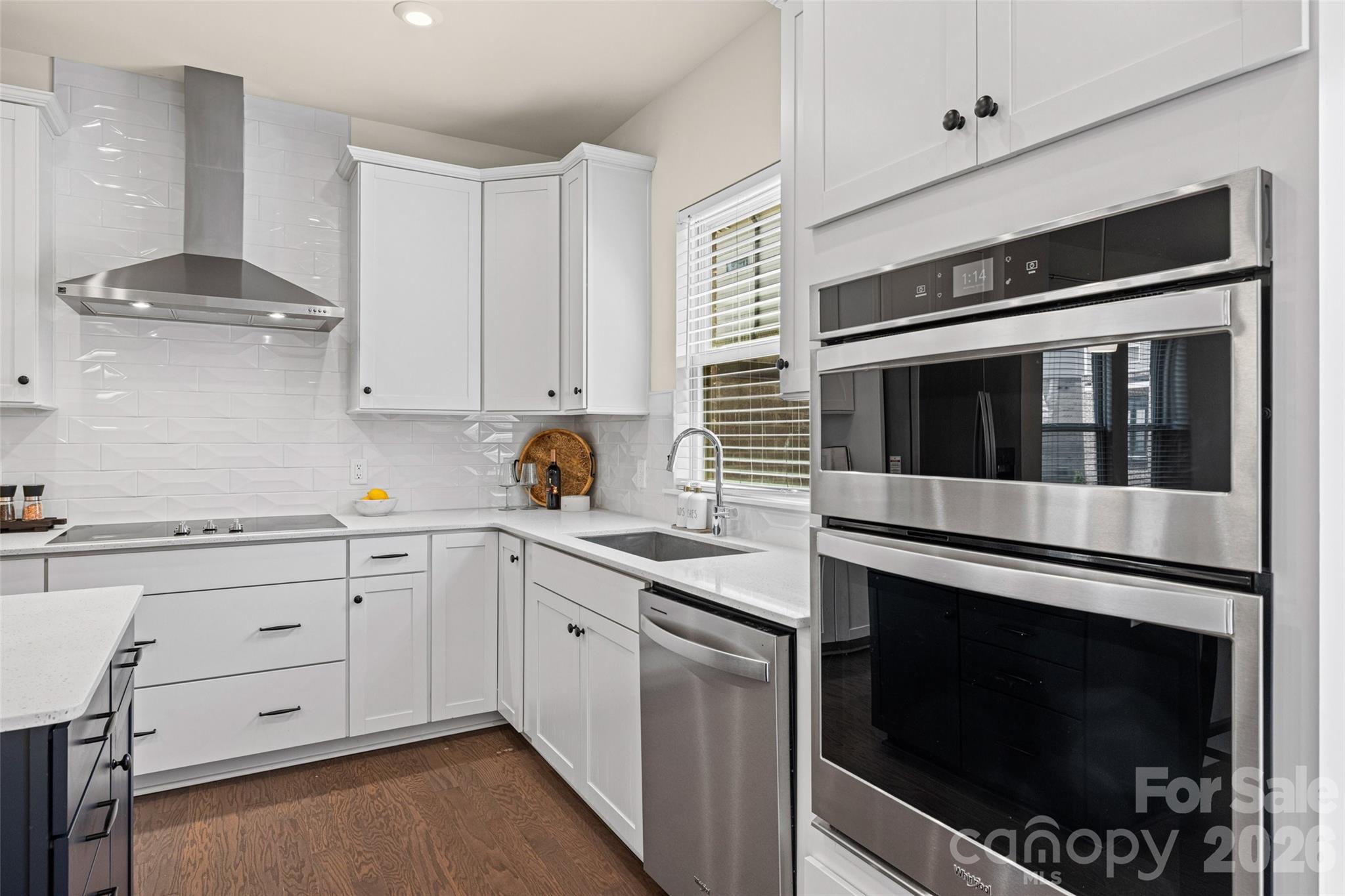 16034 Roscoe Lane Property Photo 10