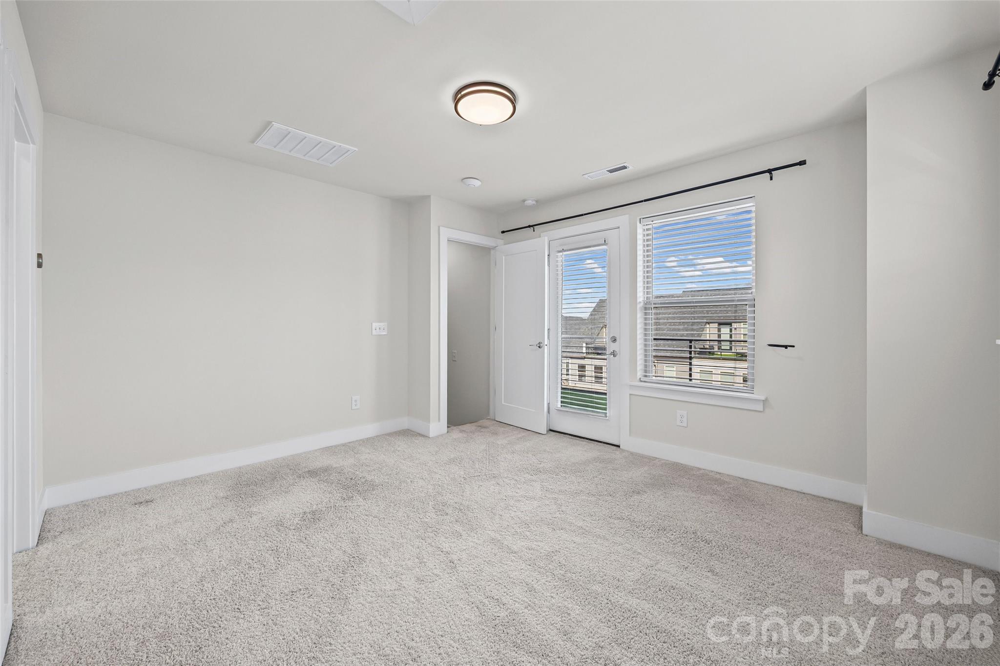 16034 Roscoe Lane Property Photo 23