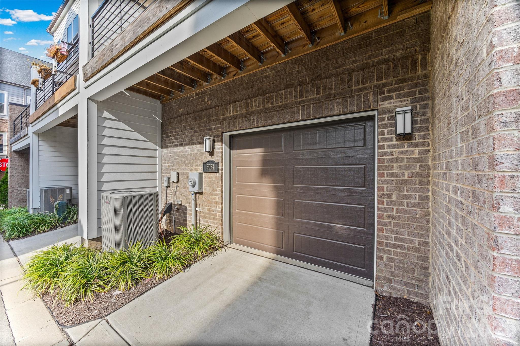 16034 Roscoe Lane Property Photo 31