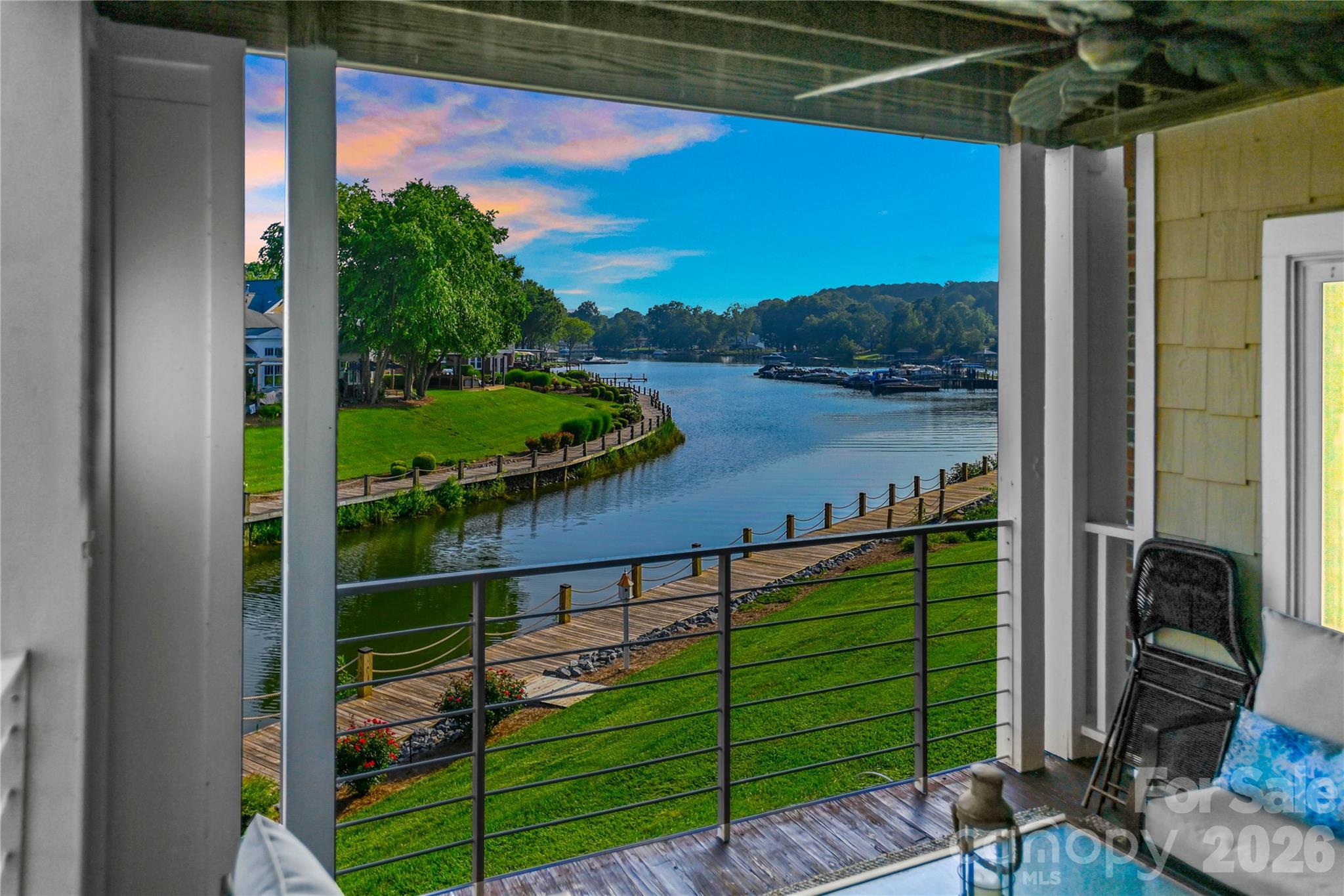 18525 Harborside Drive Property Photo 2