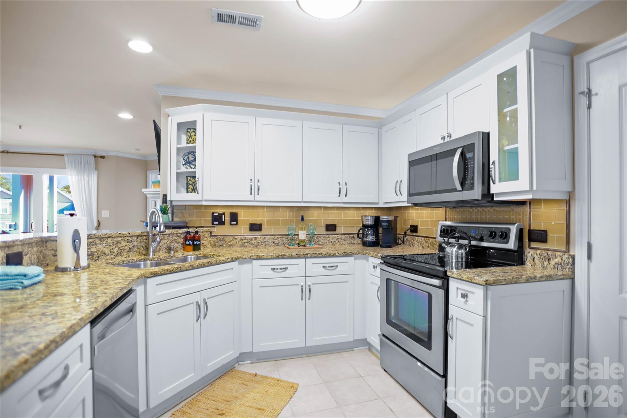 18525 Harborside Drive Property Photo 10