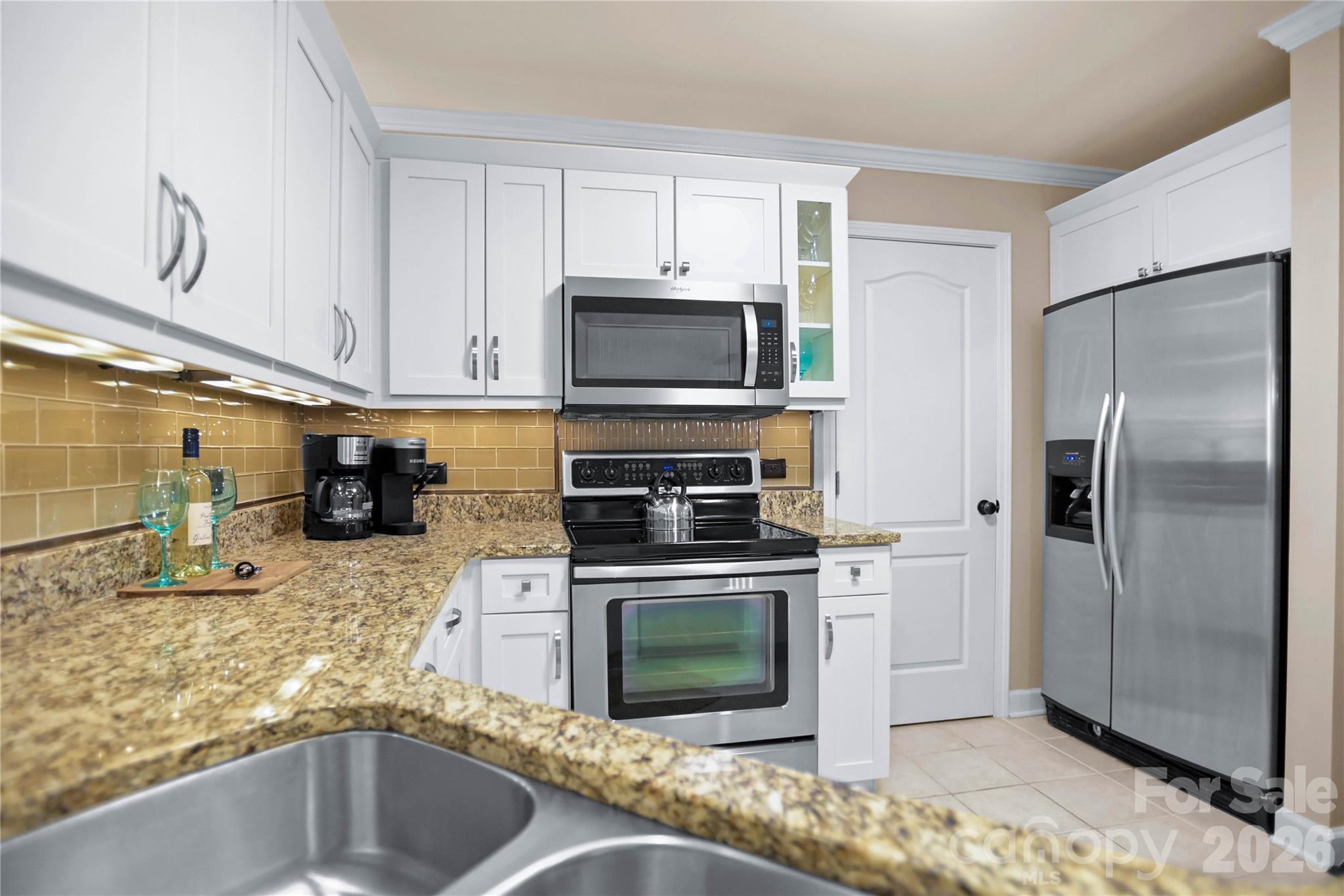 18525 Harborside Drive Property Photo 11