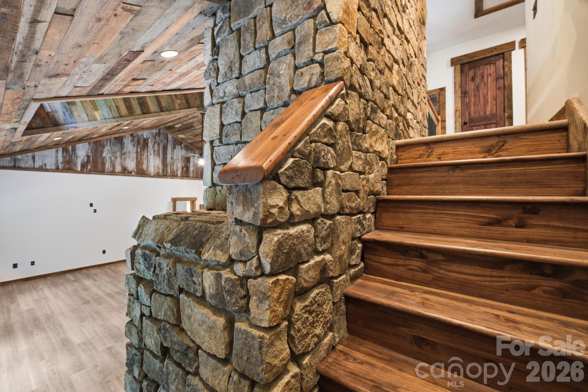486 Hunter-lysik Way Property Photo 24