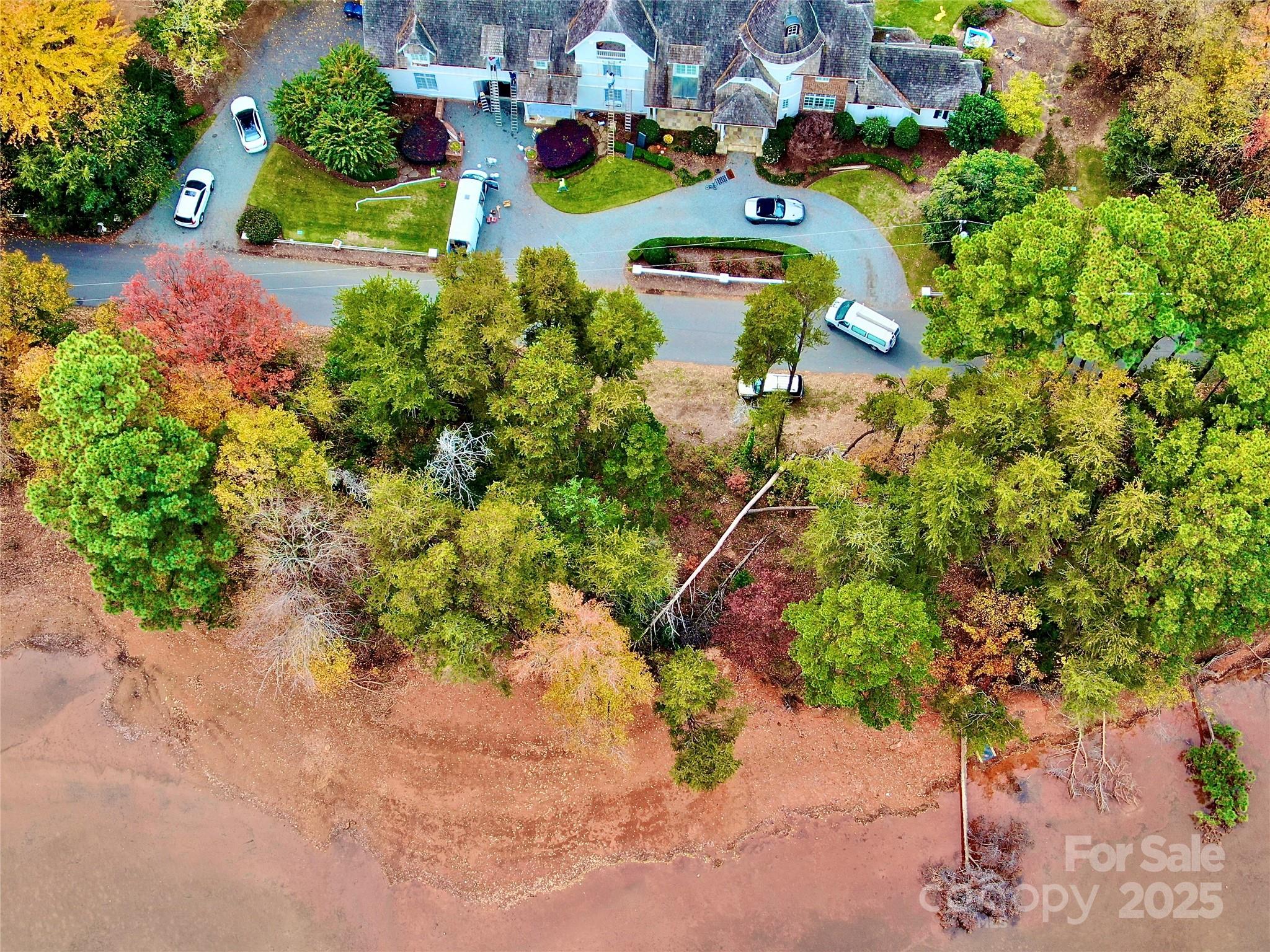 17832 Mollypop Lane Property Photo 13