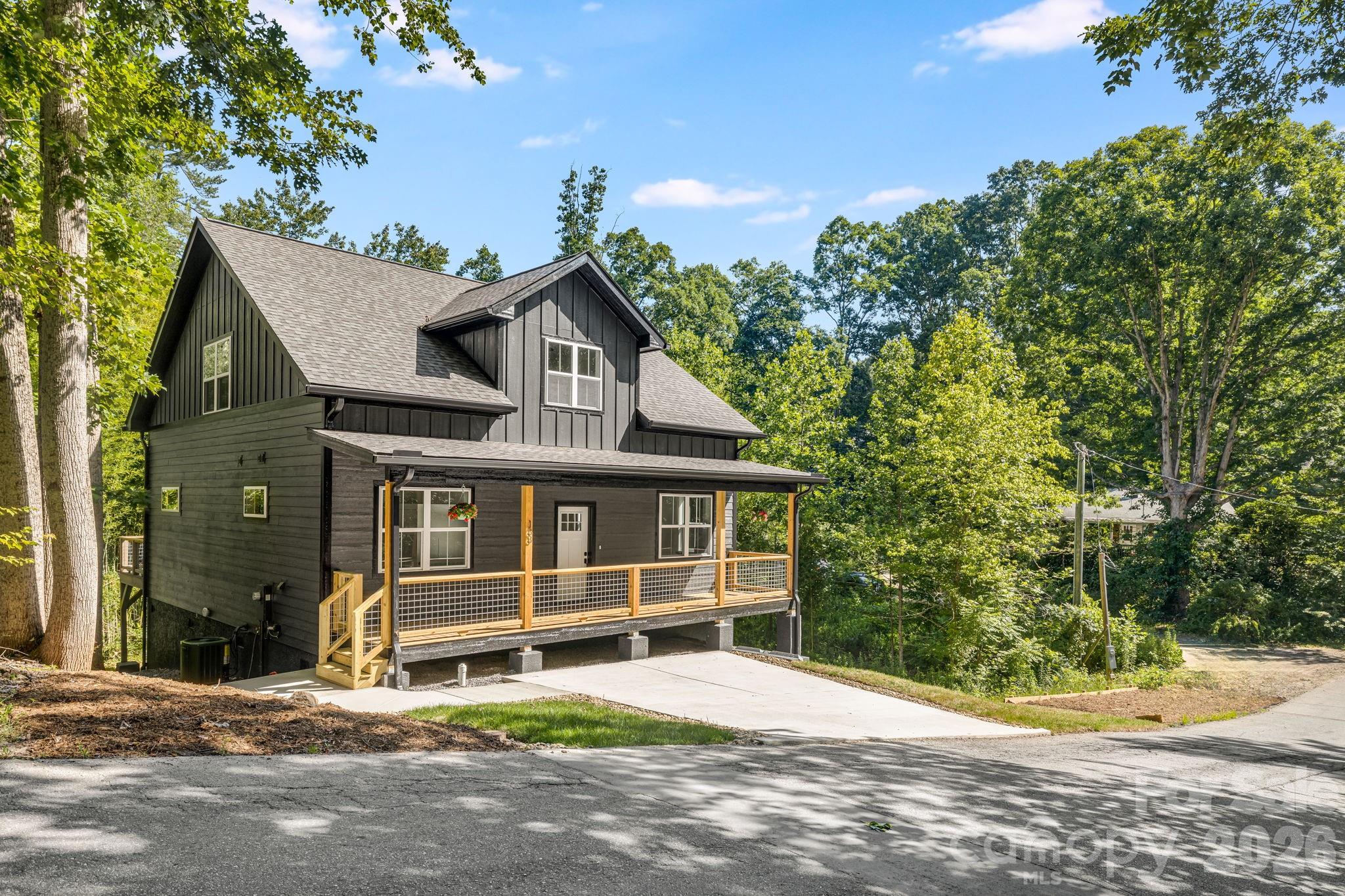 133 Appalachian Way Property Photo 3