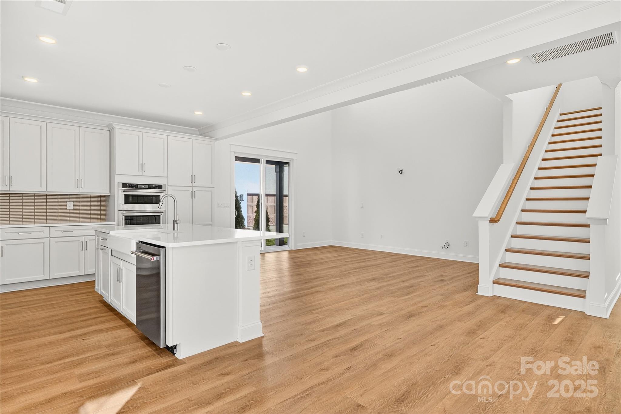 509 Zinc Drive Property Photo 3