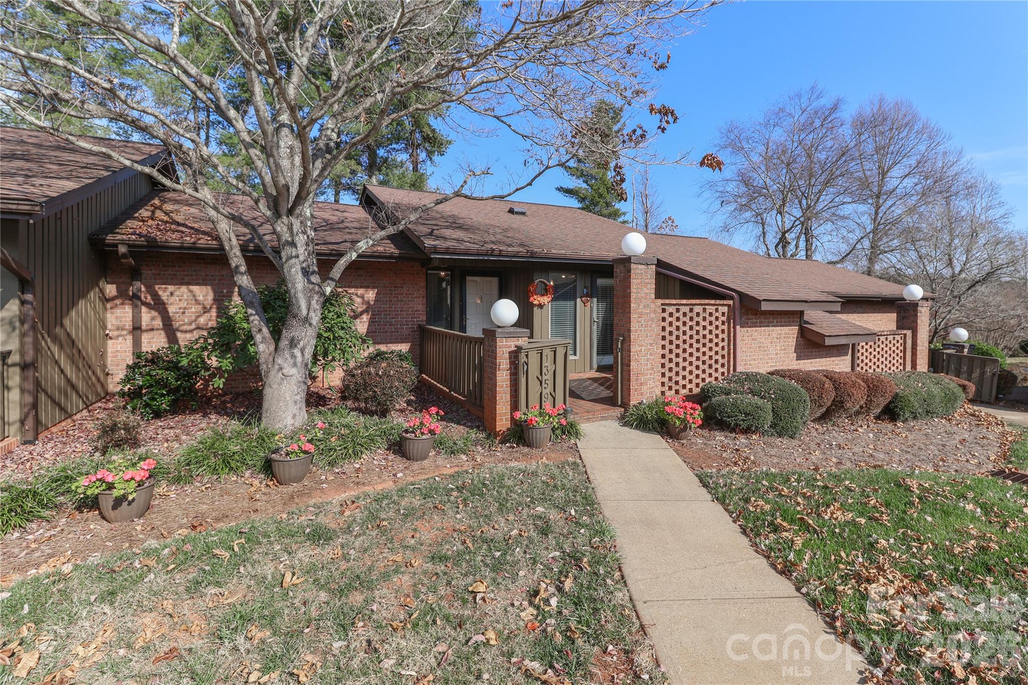 1359 Radio Road
