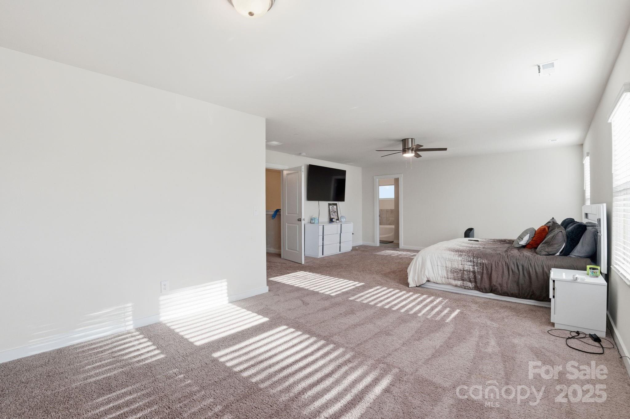 8220 Hudson Forest Drive Property Photo 16