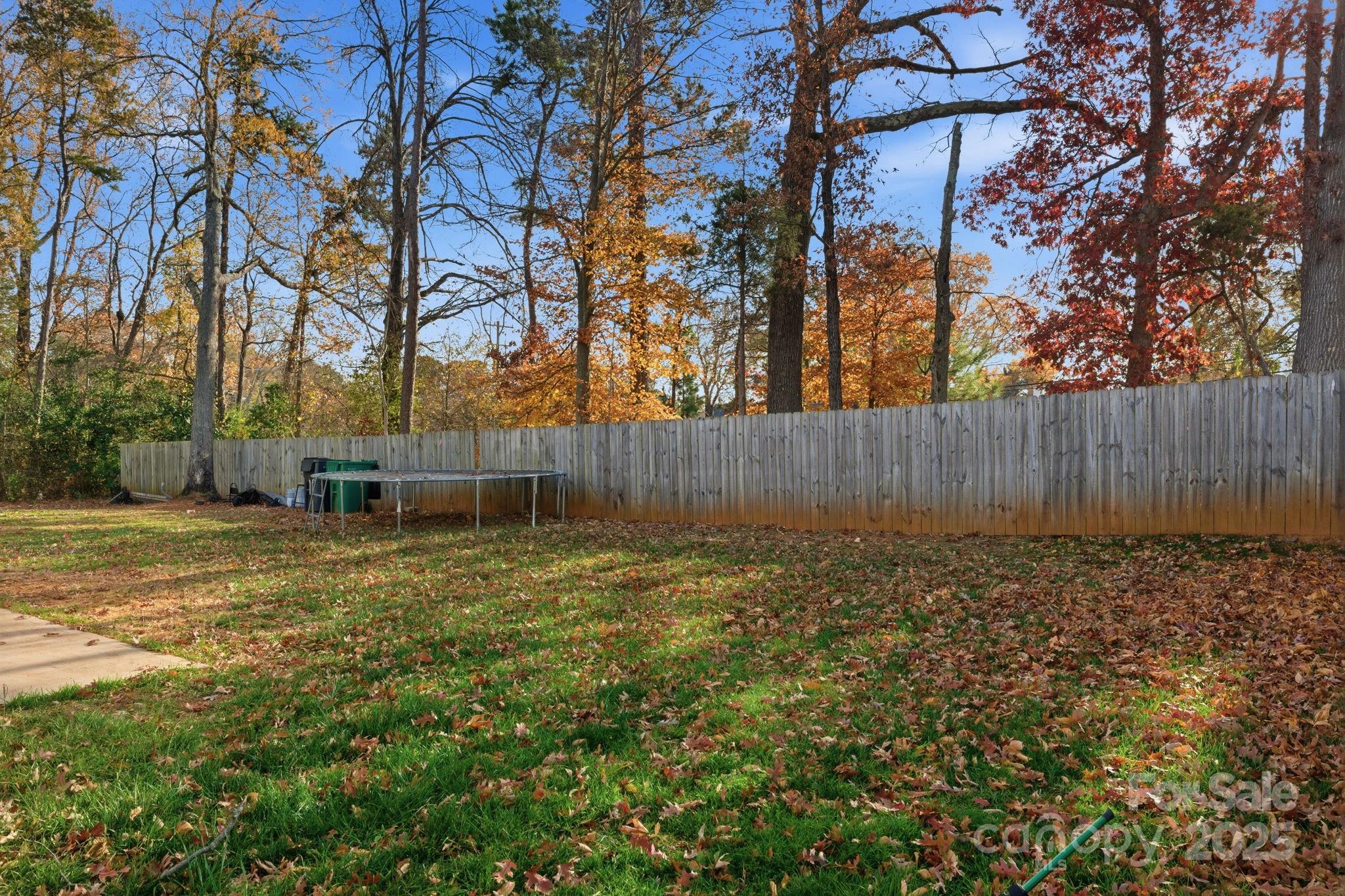 8220 Hudson Forest Drive Property Photo 32