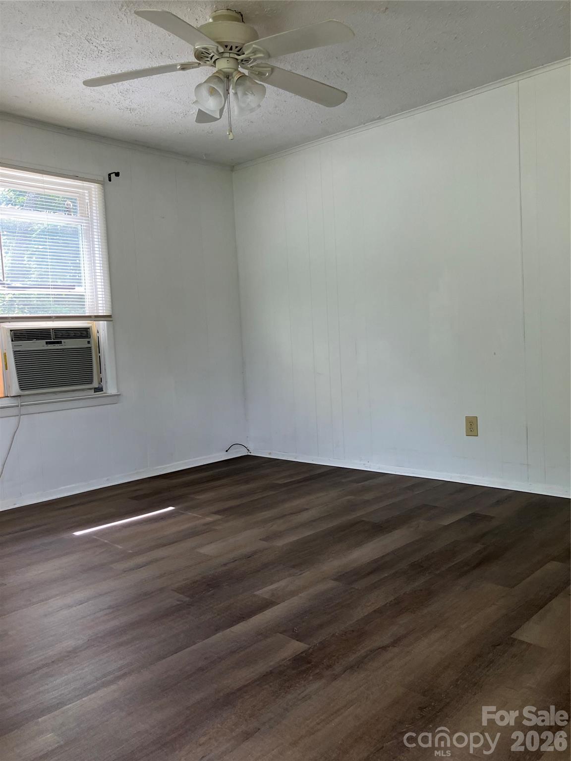 104 Countryside Drive Property Photo 3