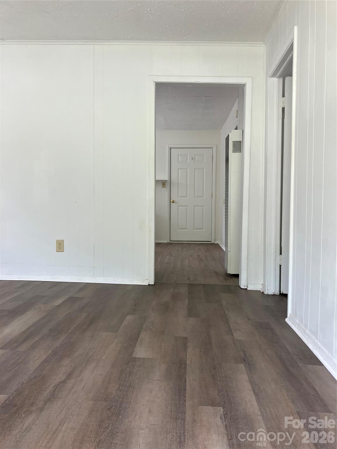 104 Countryside Drive Property Photo 4