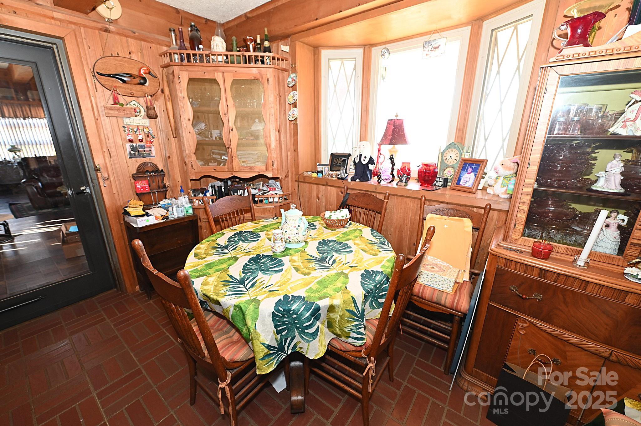 1859 Kale Road Property Photo 10