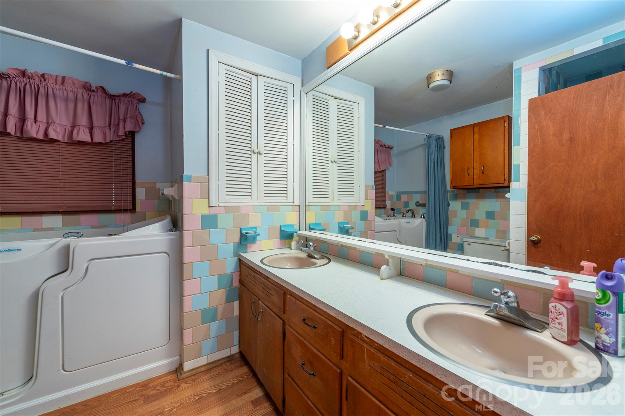 175 & 179 River Lane Property Photo 15