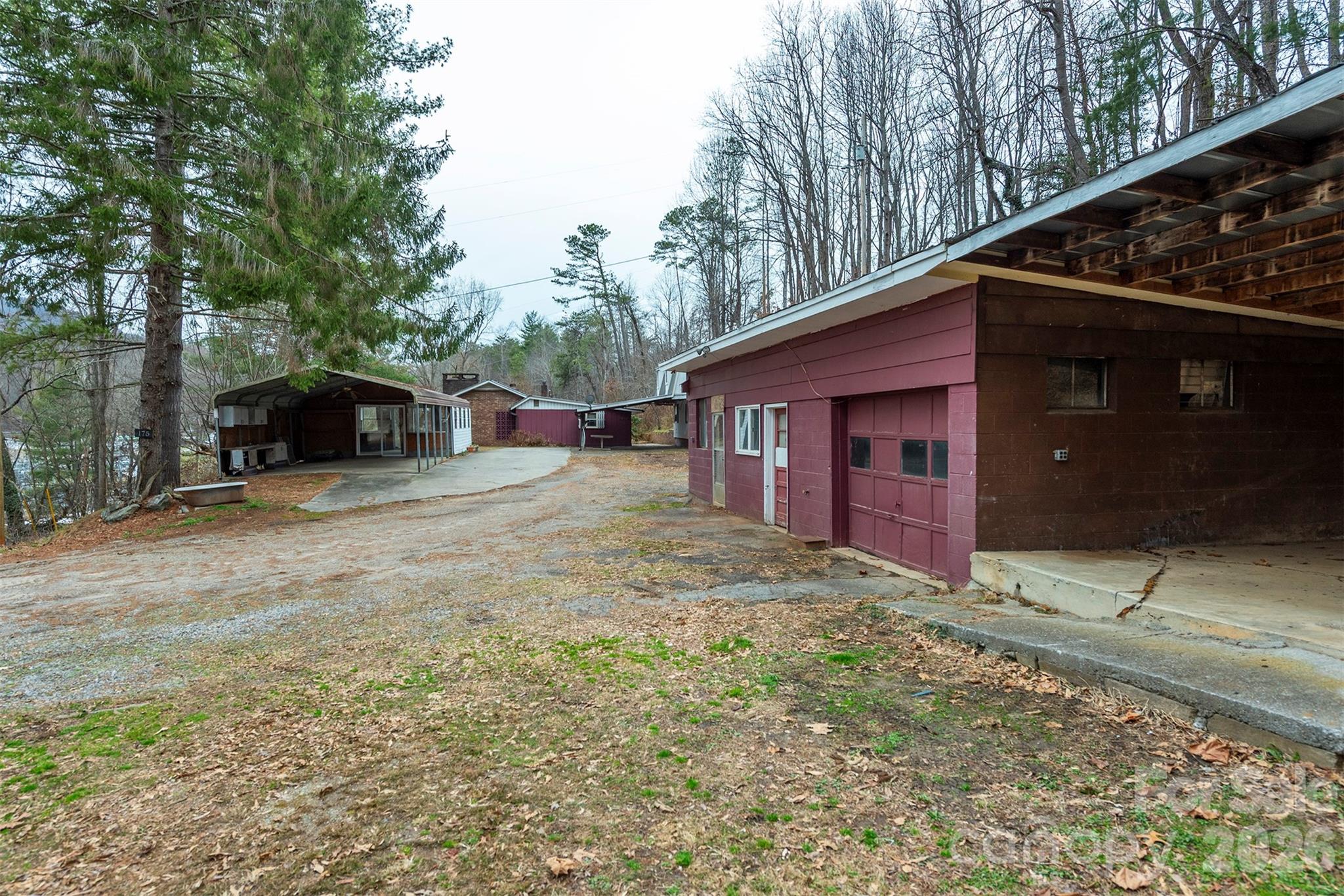 175 & 179 River Lane Property Photo 26