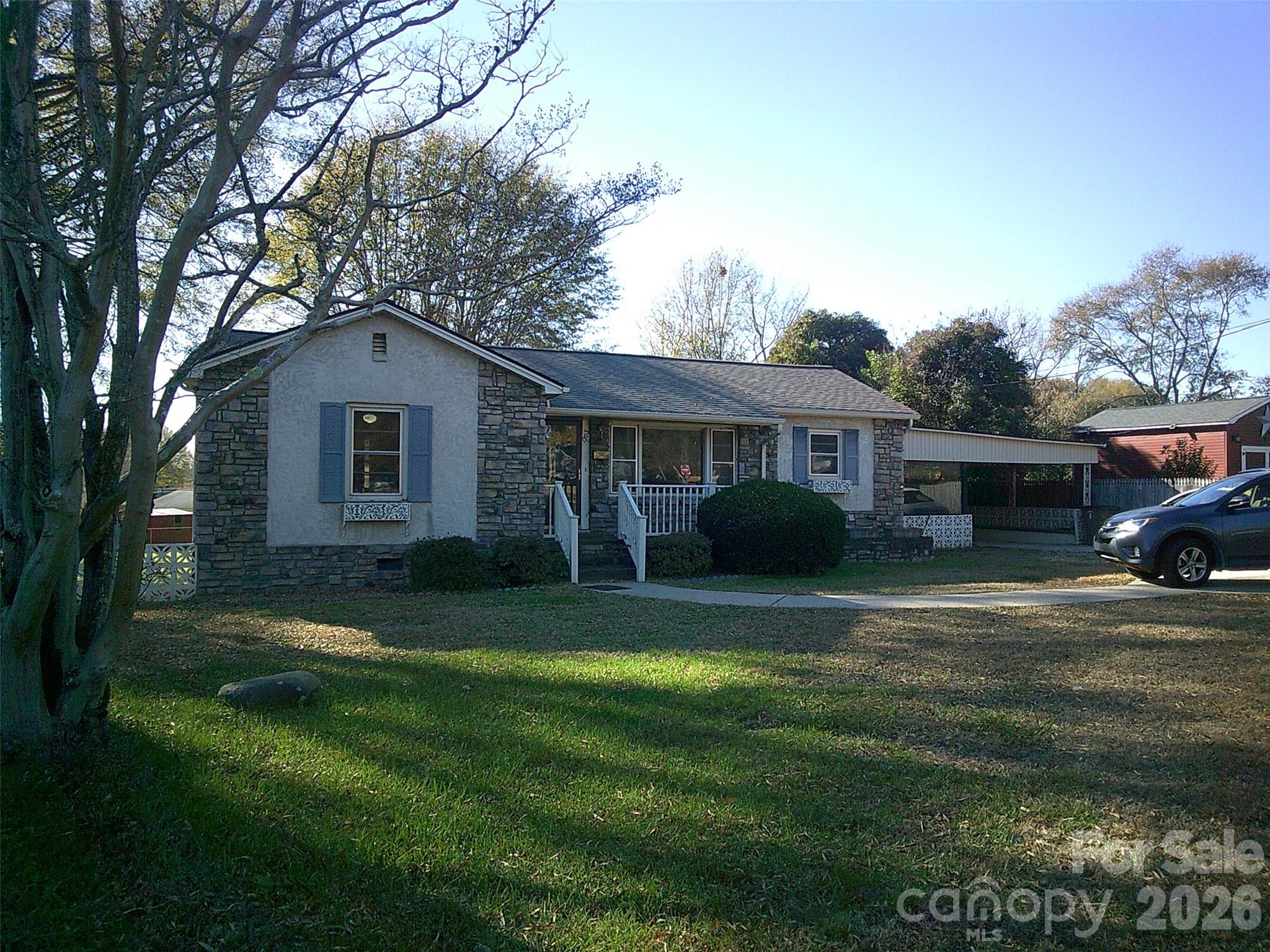 1303 W Dixon Boulevard Property Photo 15