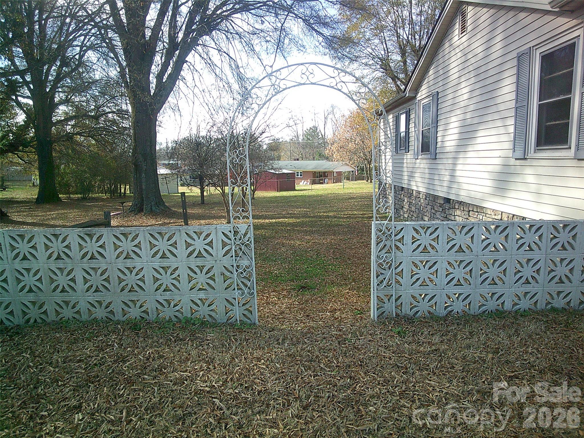 1303 W Dixon Boulevard Property Photo 20