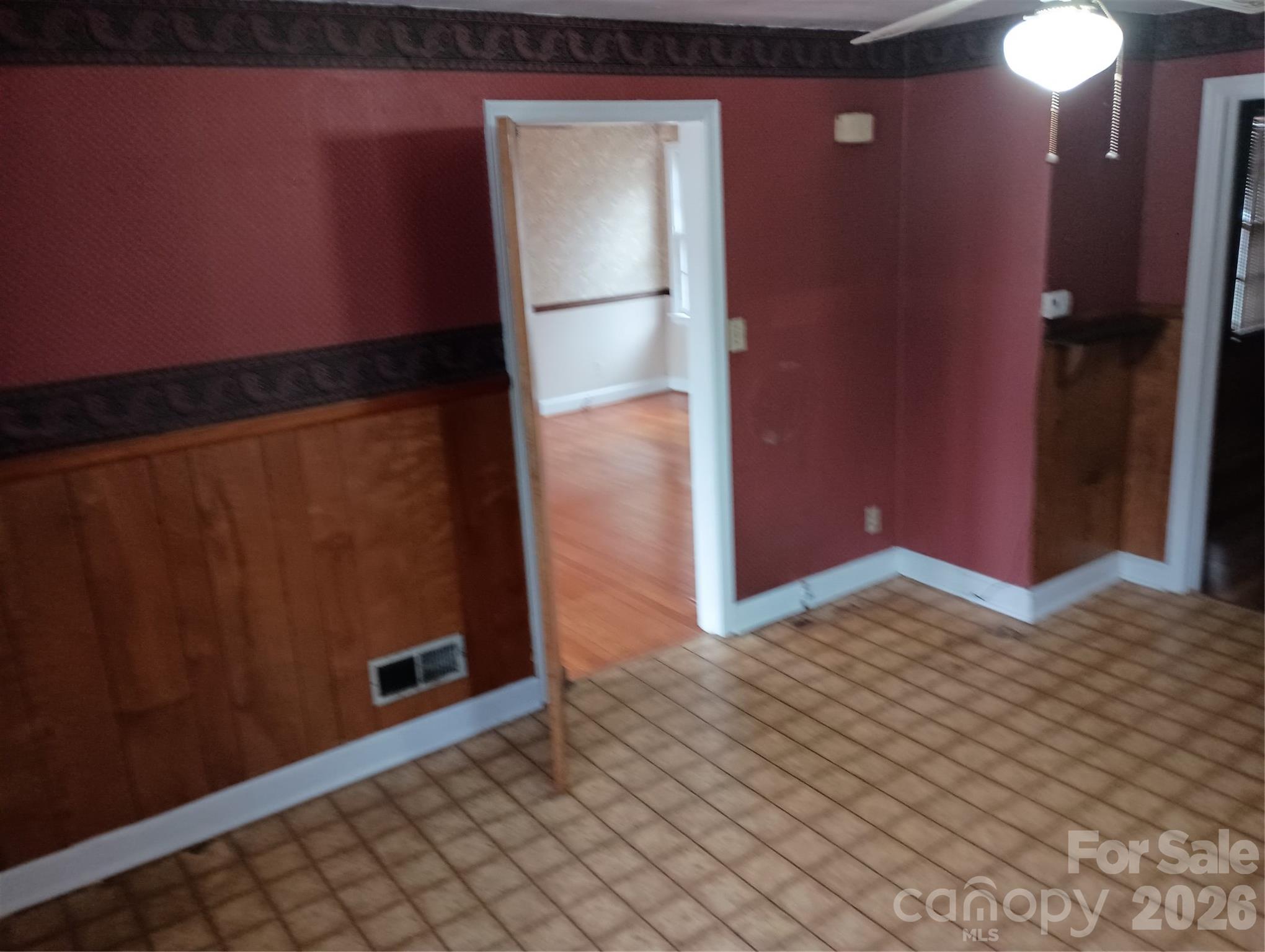 1303 W Dixon Boulevard Property Photo 21