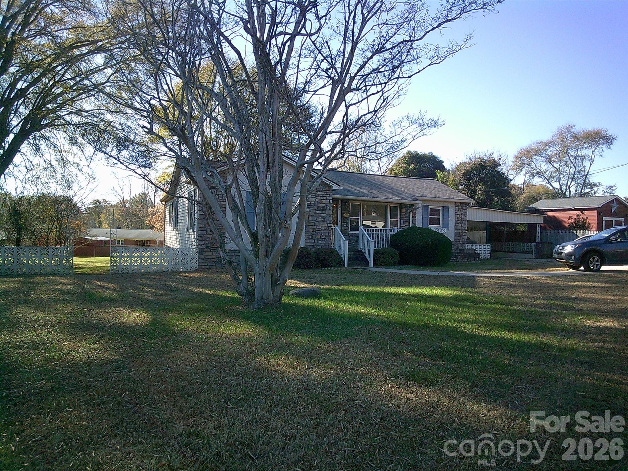 1303 W Dixon Boulevard Property Photo 27