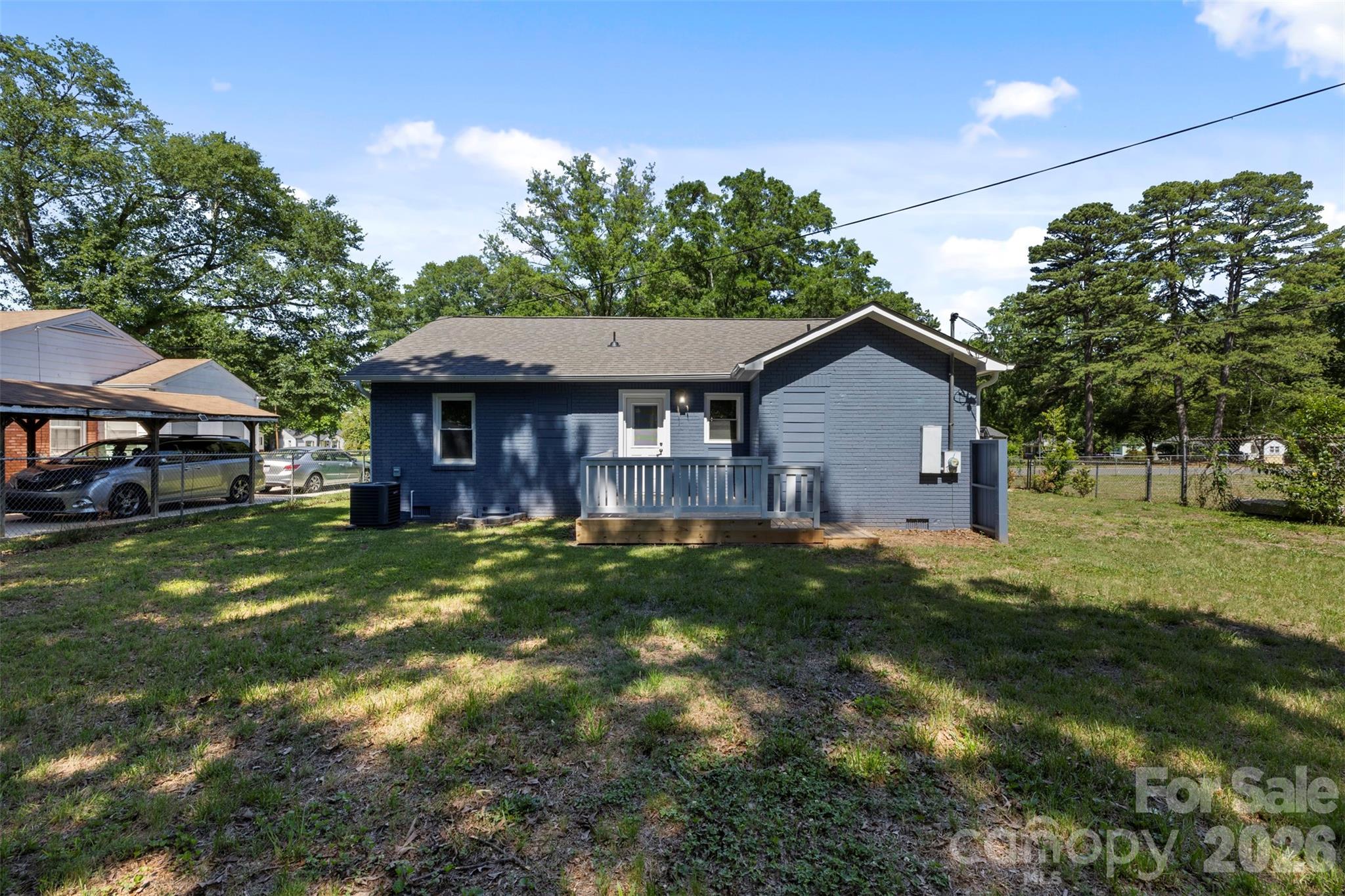 2414 Dickens Avenue Property Photo 30