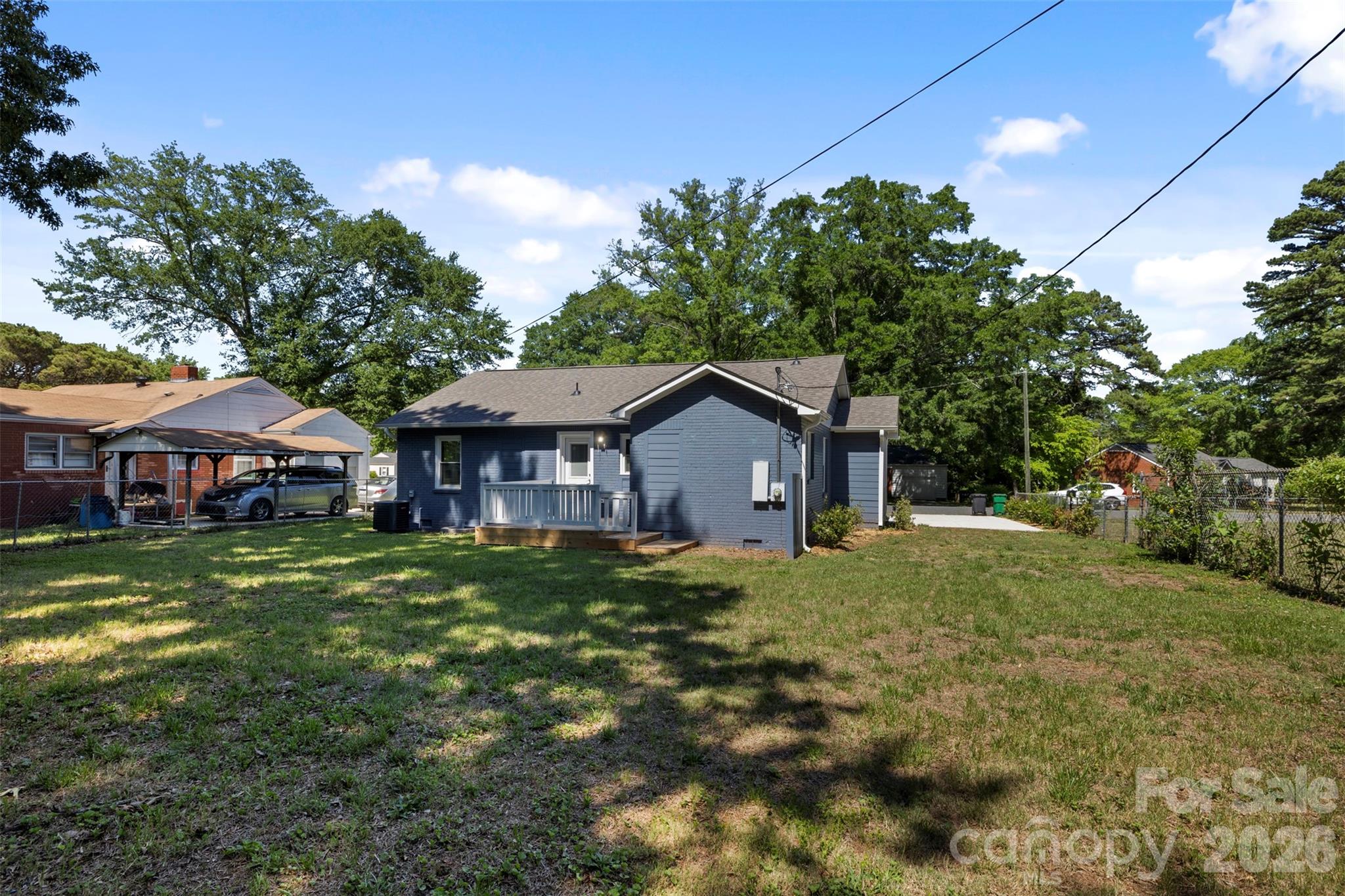 2414 Dickens Avenue Property Photo 31