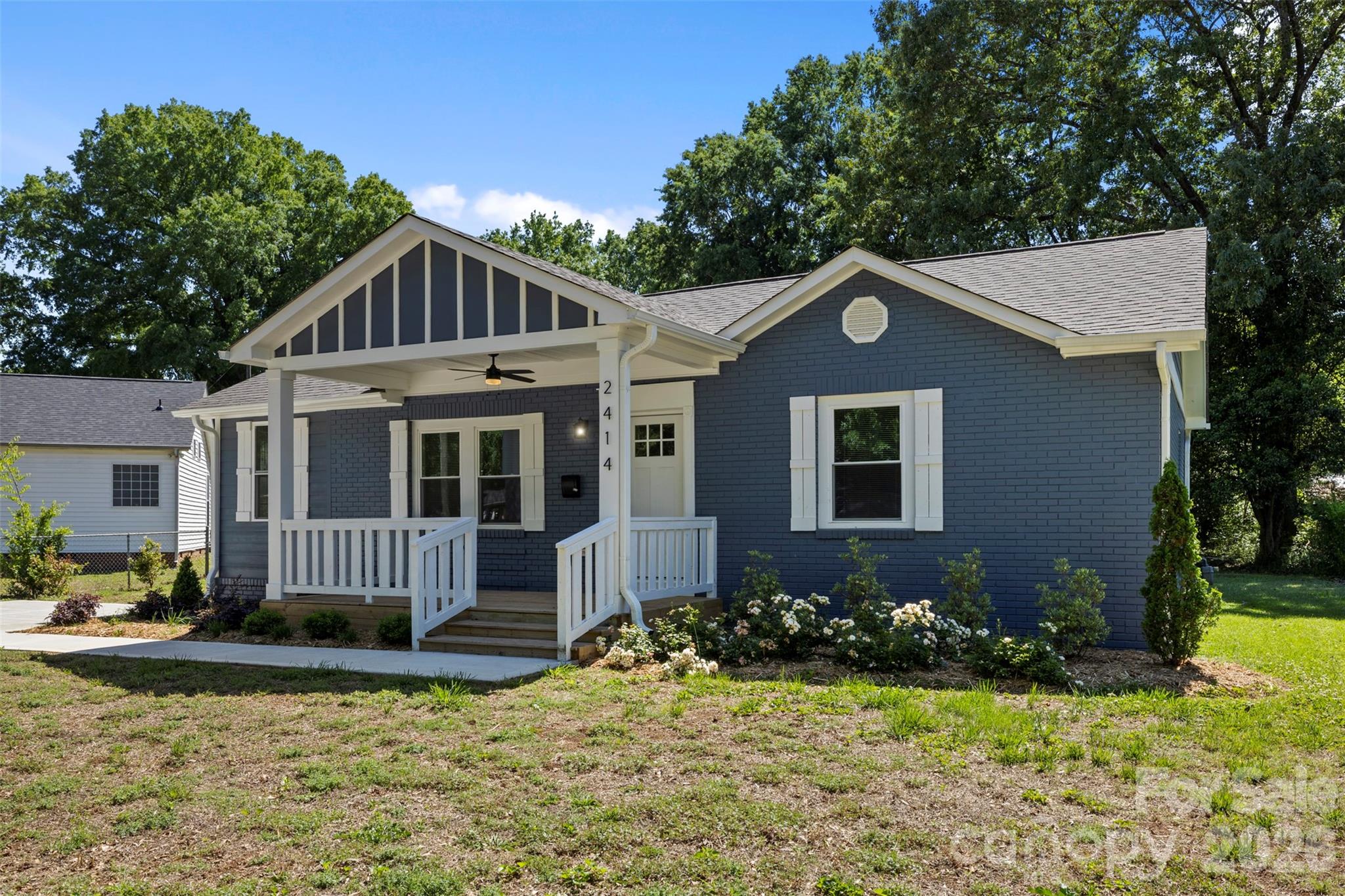 2414 Dickens Avenue Property Photo 32