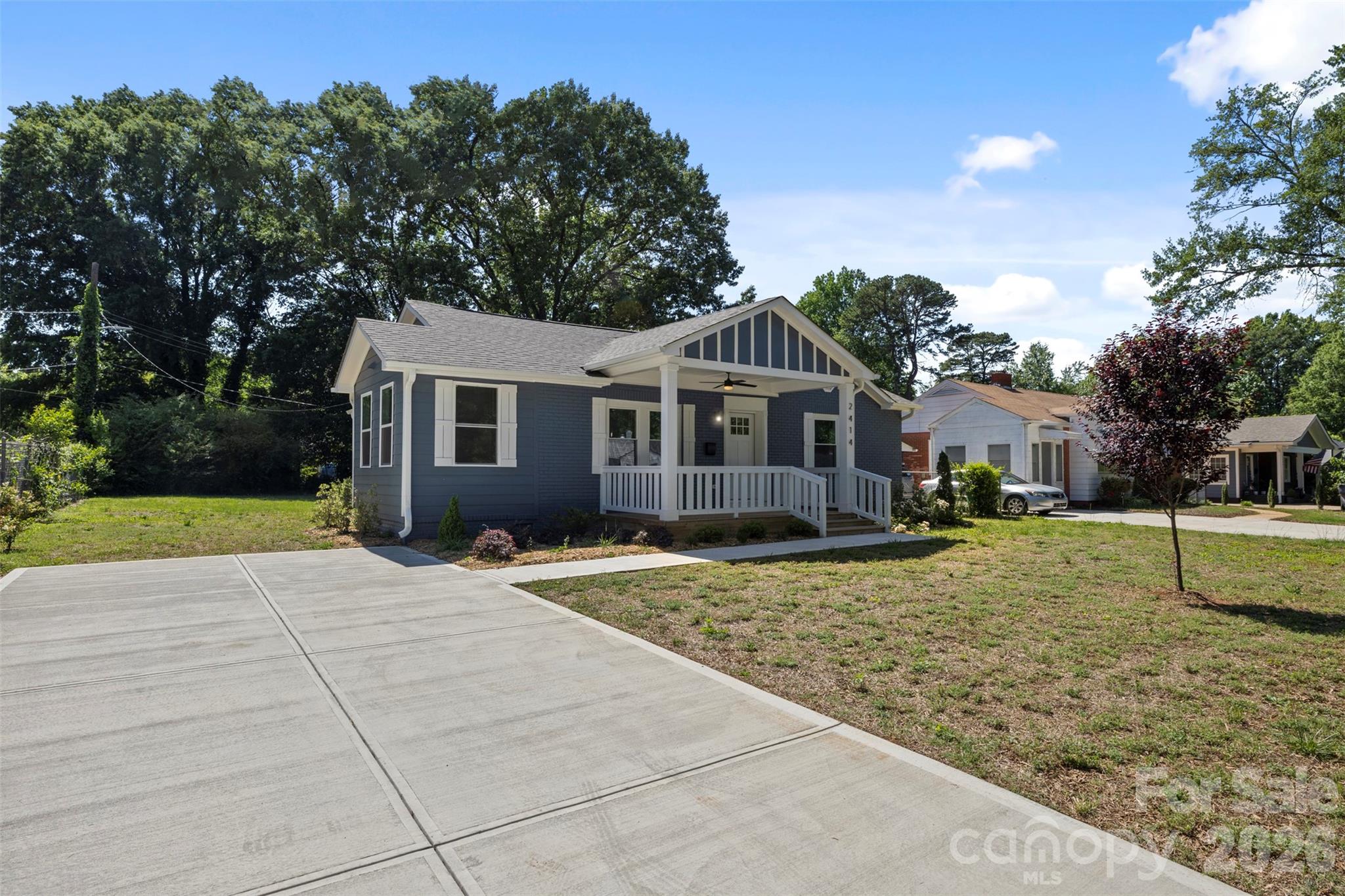 2414 Dickens Avenue Property Photo 34