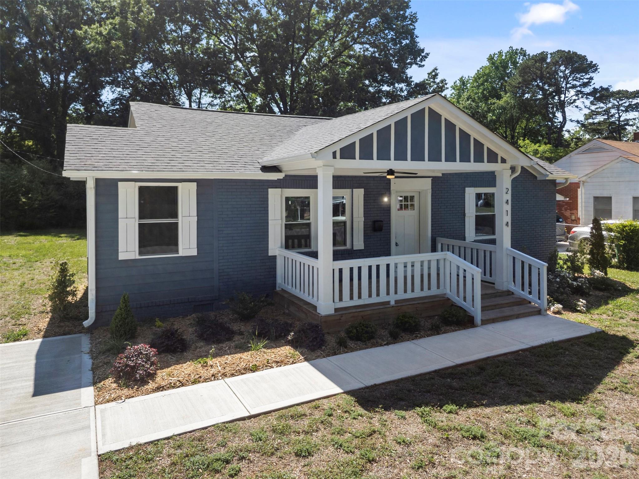 2414 Dickens Avenue Property Photo 36