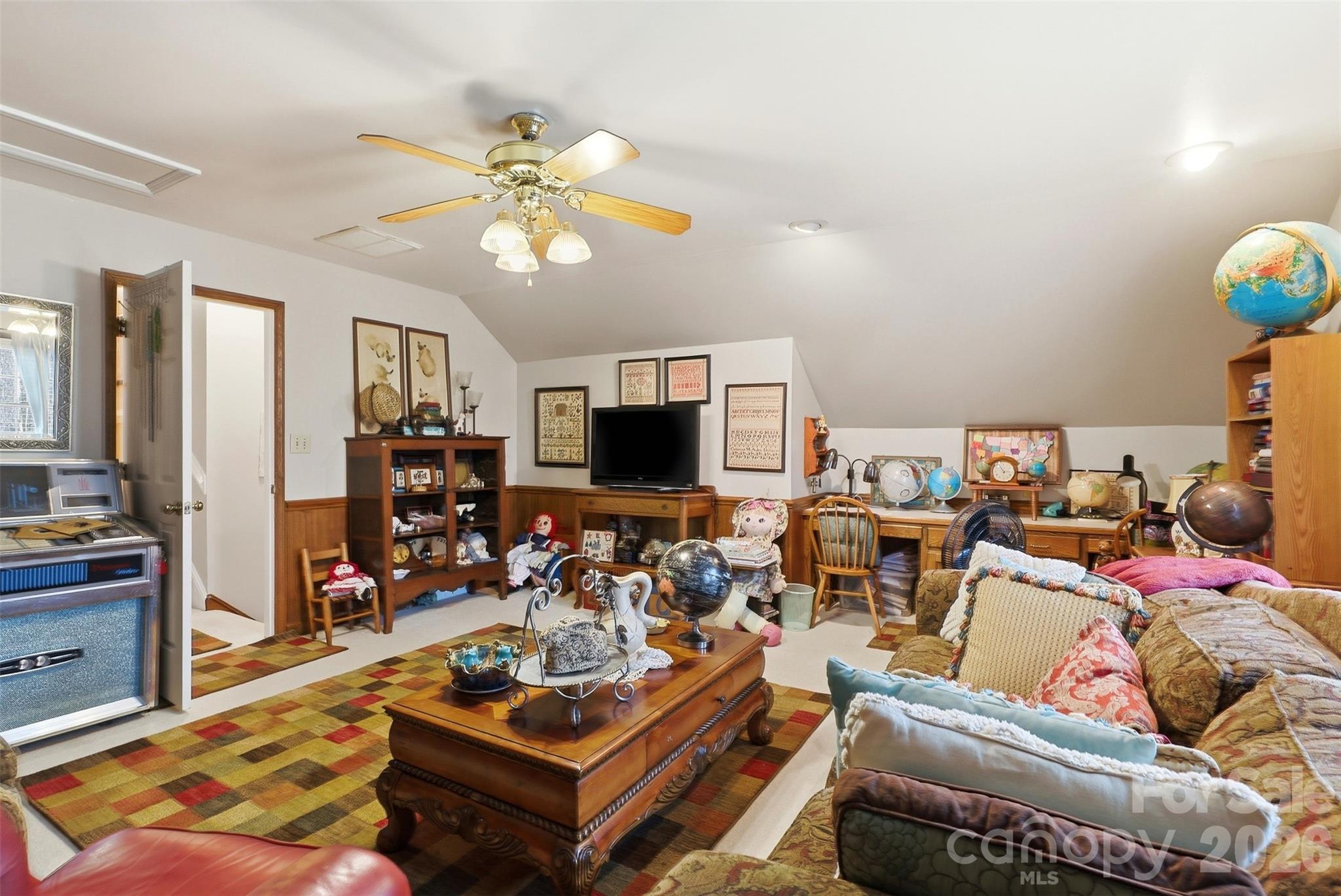 1600 Thornhill Drive Property Photo 27