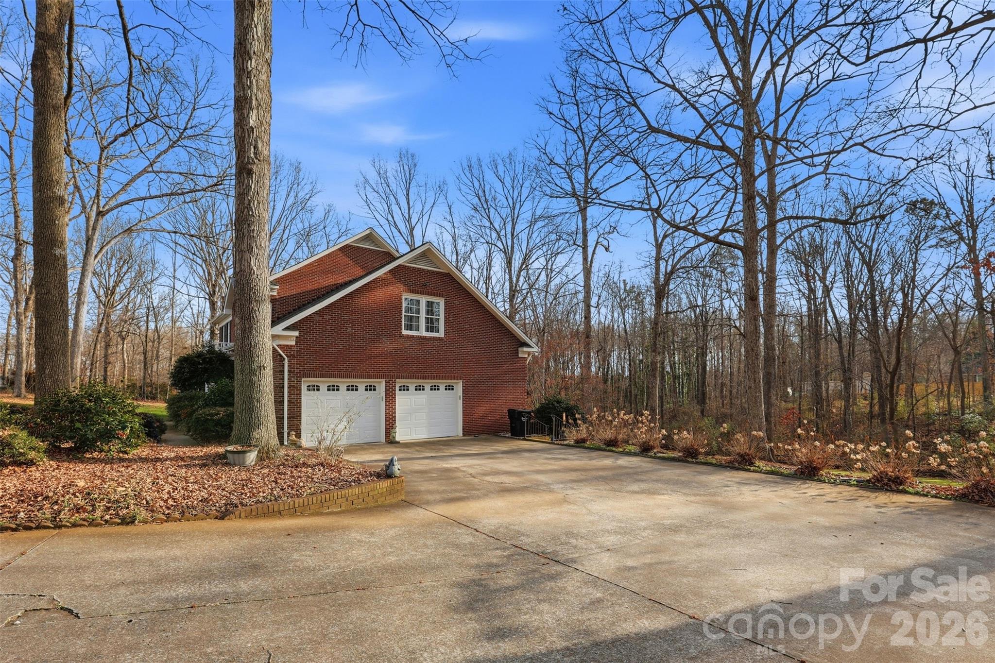 1600 Thornhill Drive Property Photo 38