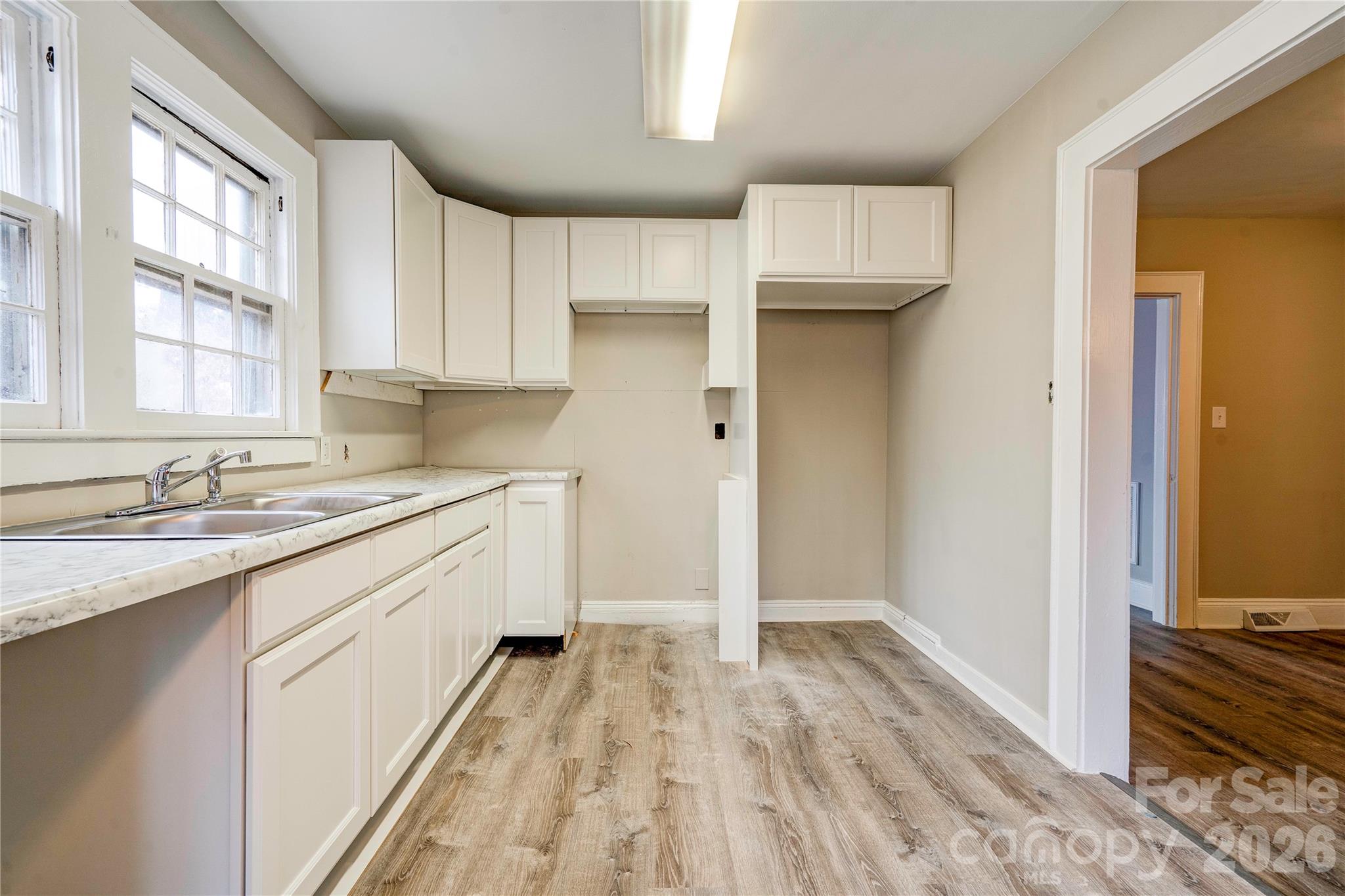 704 Earl Road Property Photo 15