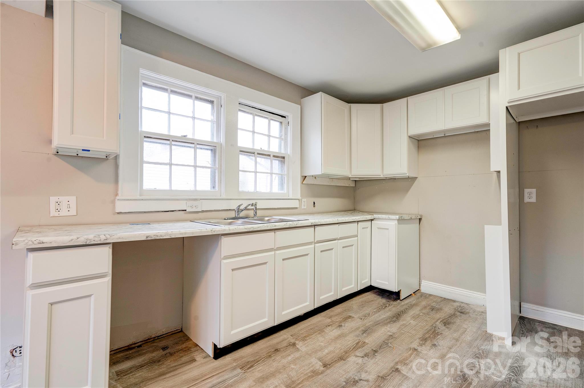 704 Earl Road Property Photo 16