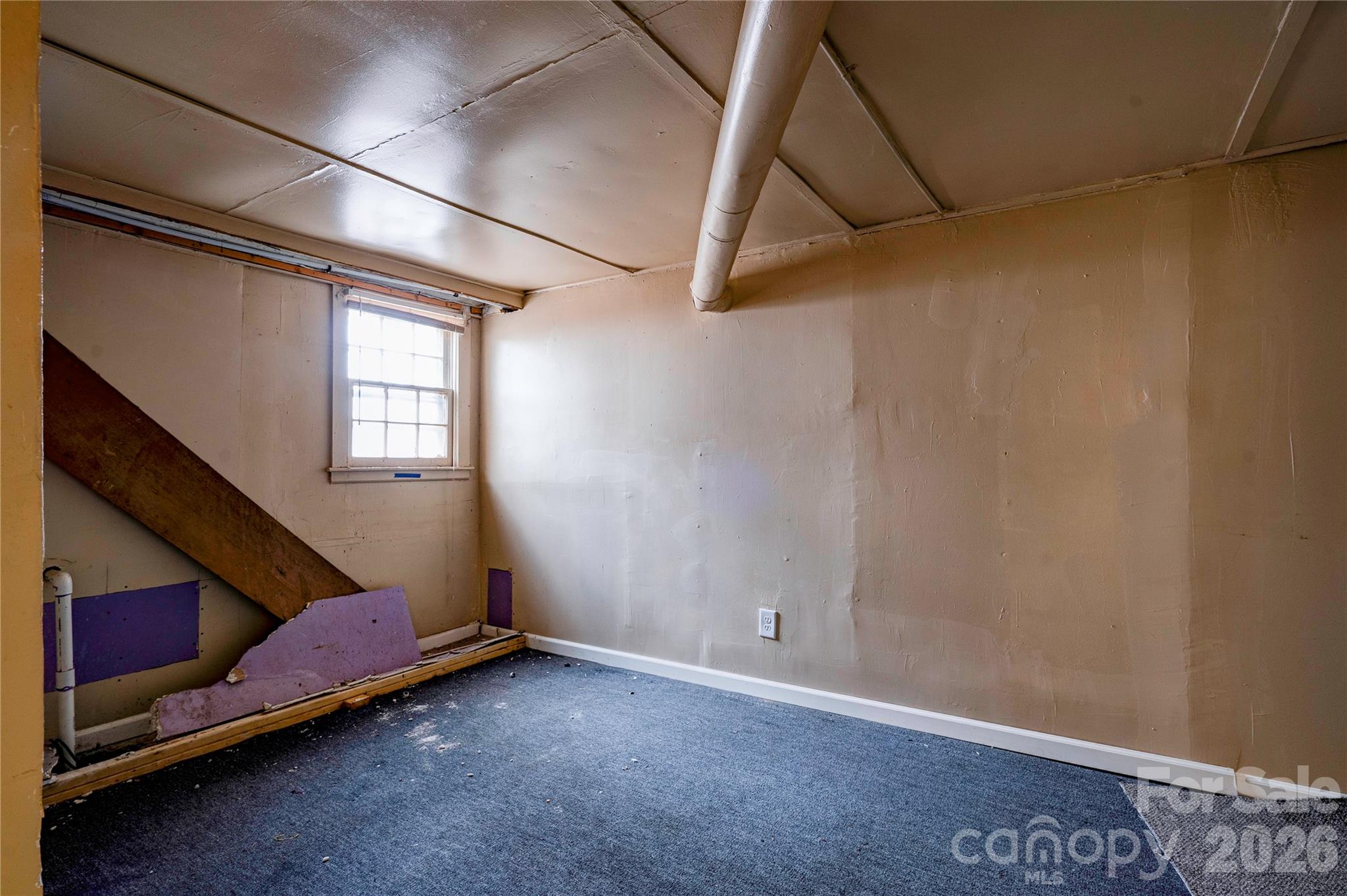 704 Earl Road Property Photo 23