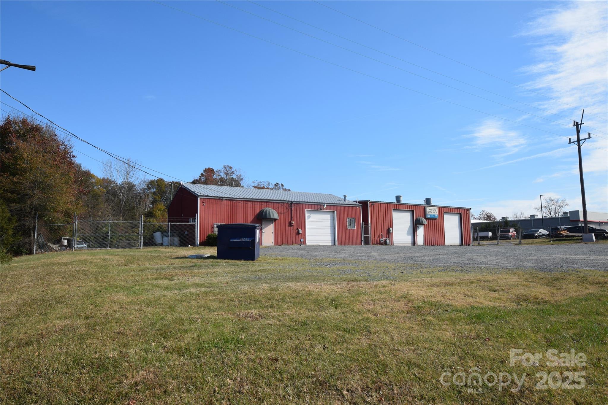 10310 Rozzelles Ferry Road Property Photo 2