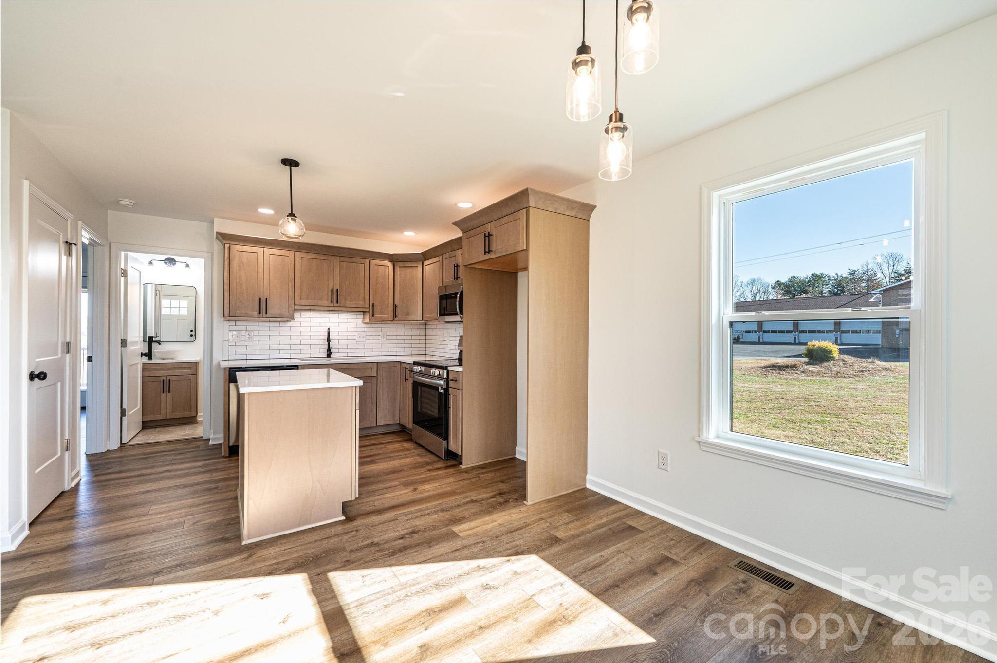 200 N Center Street Property Photo 6