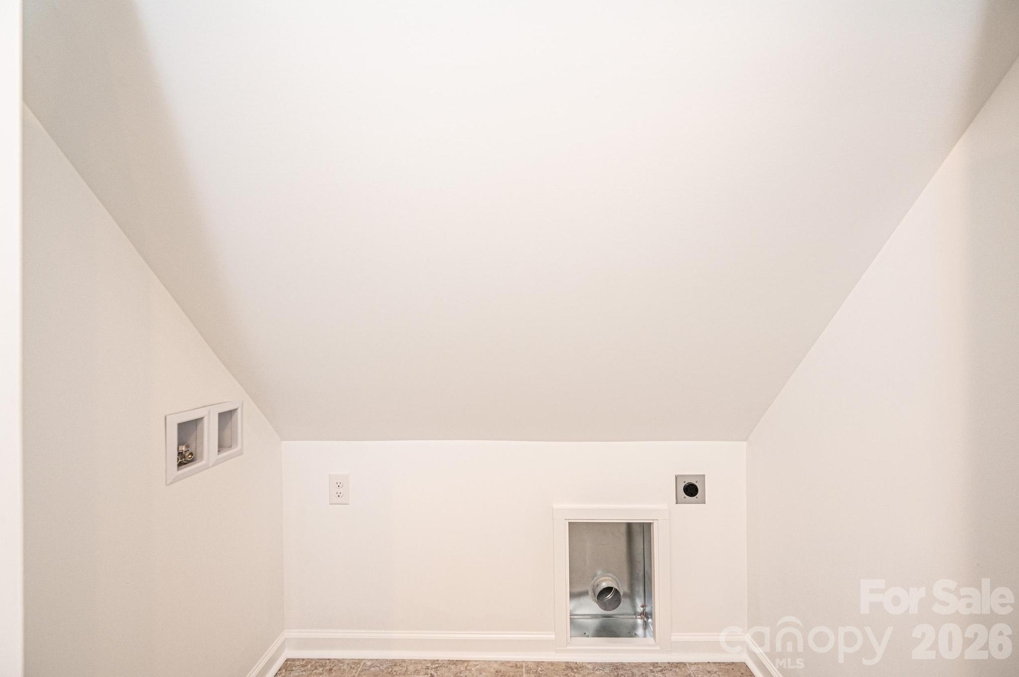 200 N Center Street Property Photo 20