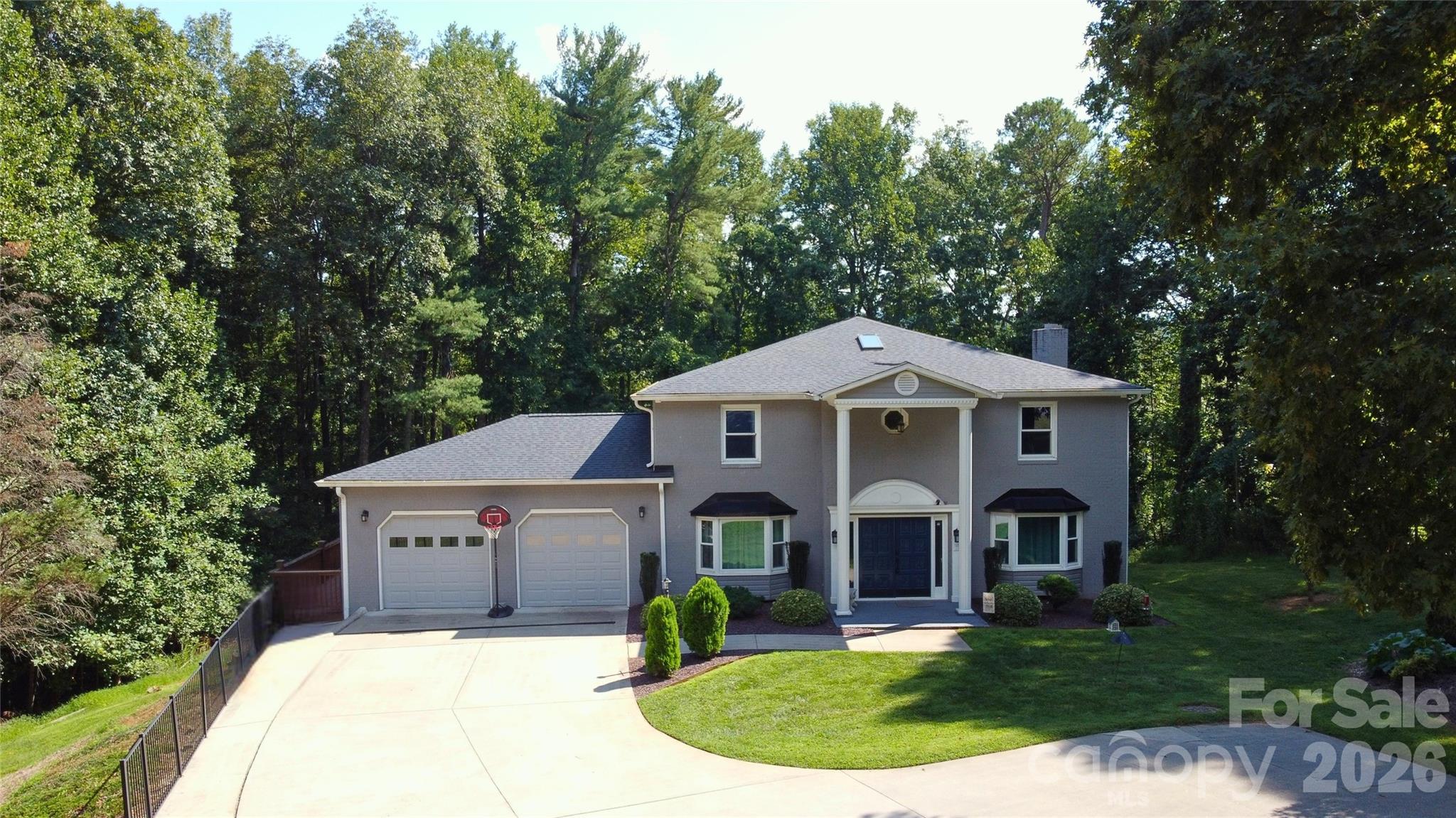2193 Hawthorne Lane