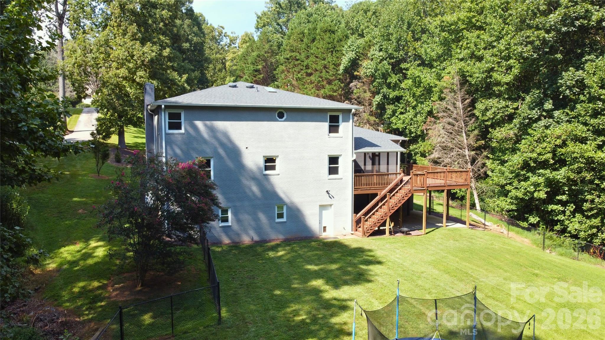 2193 Hawthorne Lane Property Photo 43