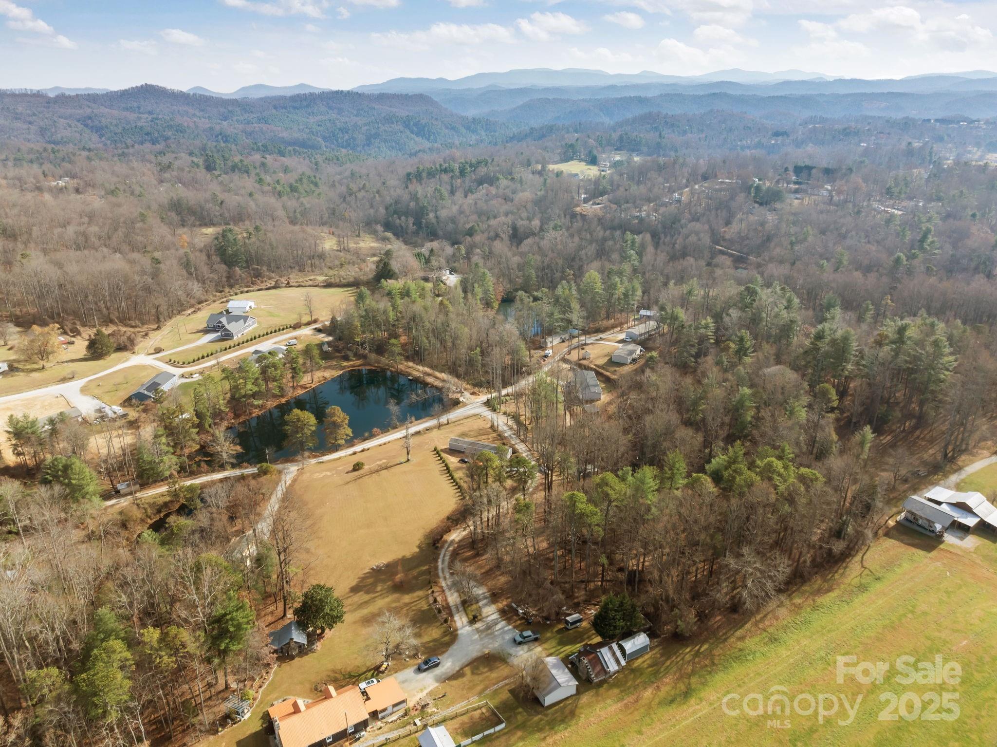 99999 Twin Lakes Drive Property Photo 6