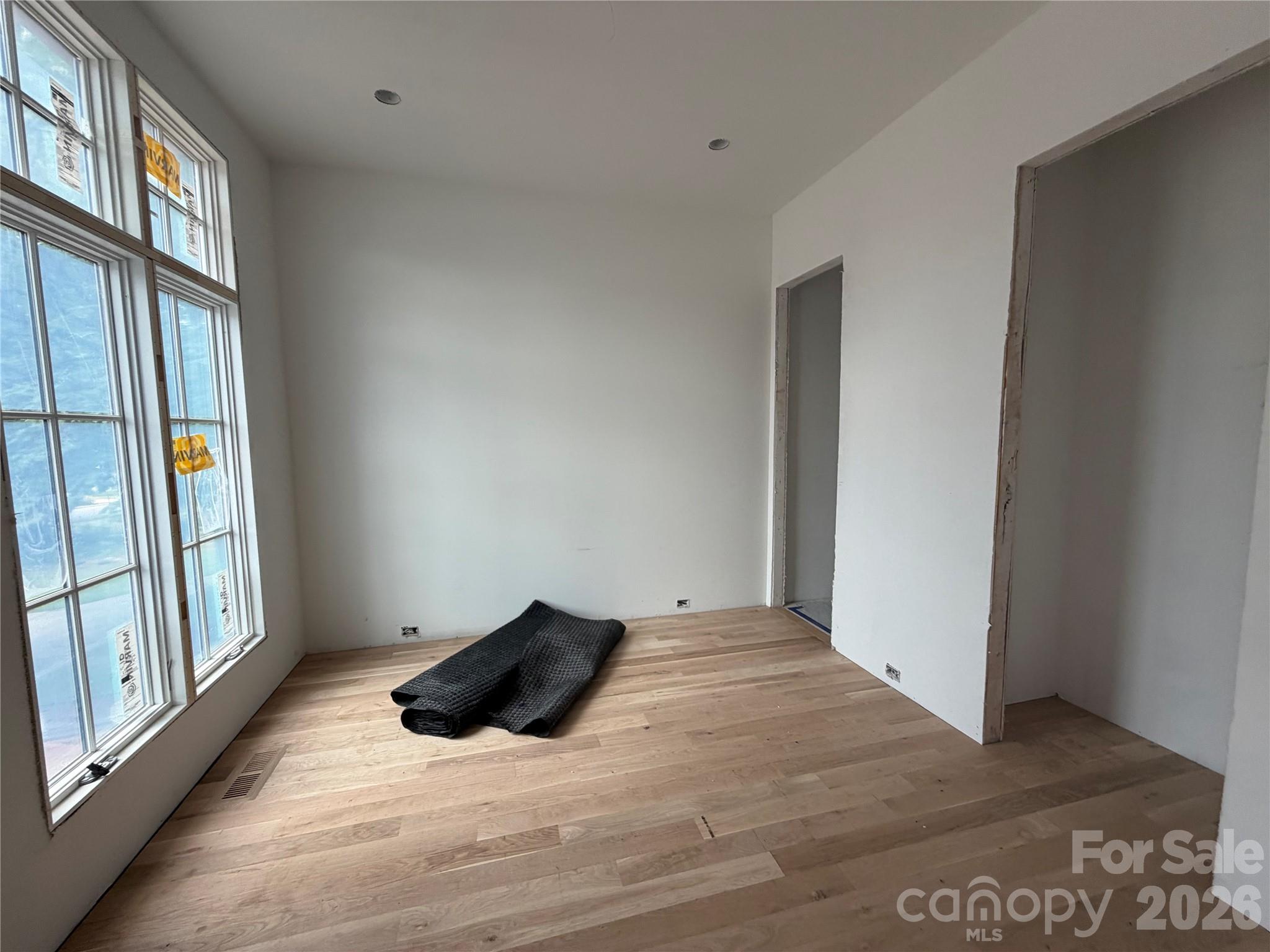 4127 Commonwealth Avenue Property Photo 3