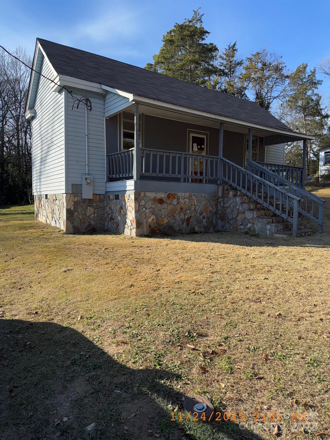 1217 Roberdel Road Property Photo 1