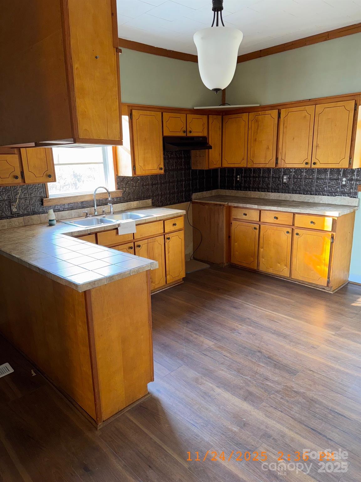 1217 Roberdel Road Property Photo 12